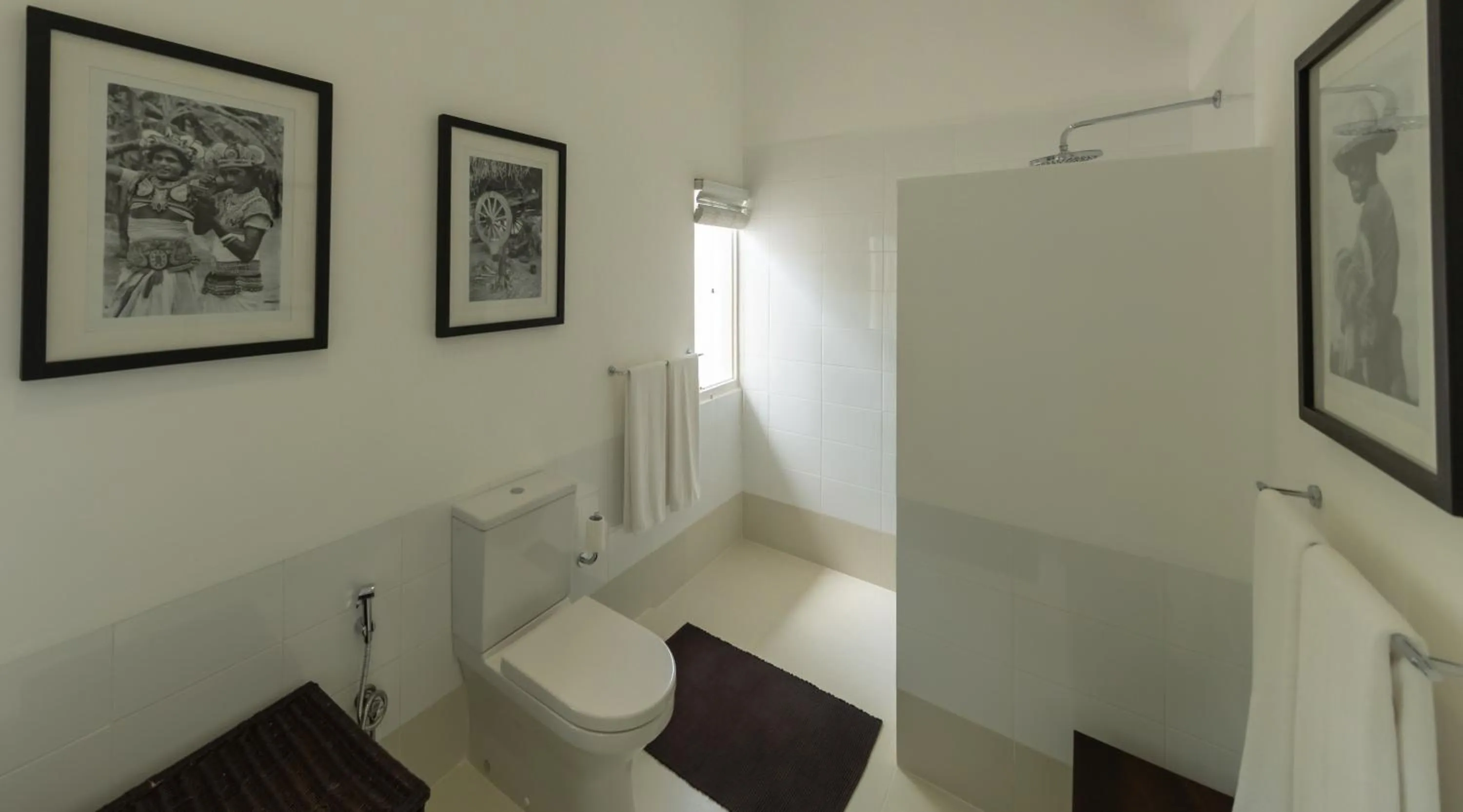 Shower in Nyne Hotels Rock Villa - Bentota