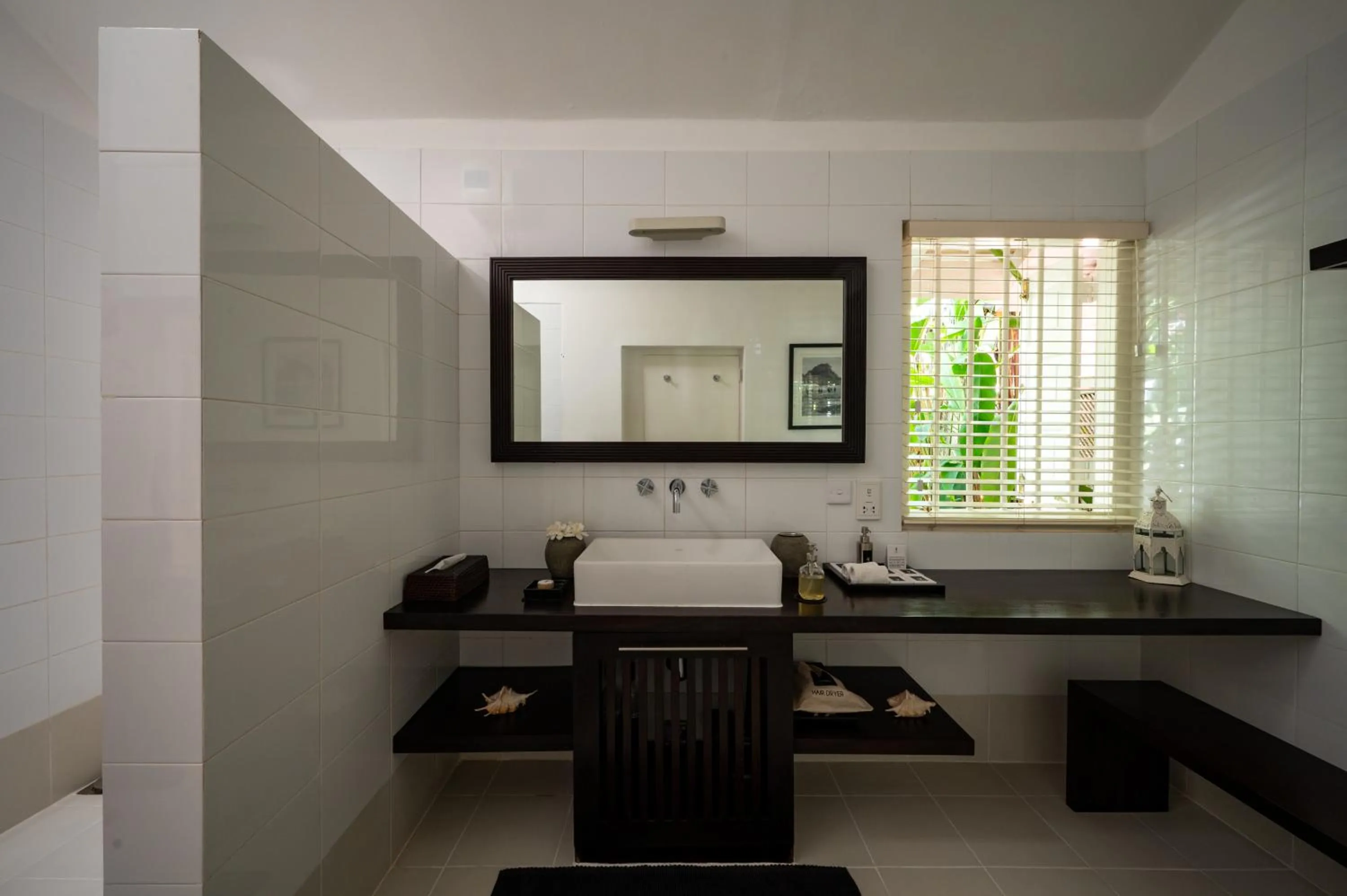 Bathroom in Nyne Hotels Rock Villa - Bentota