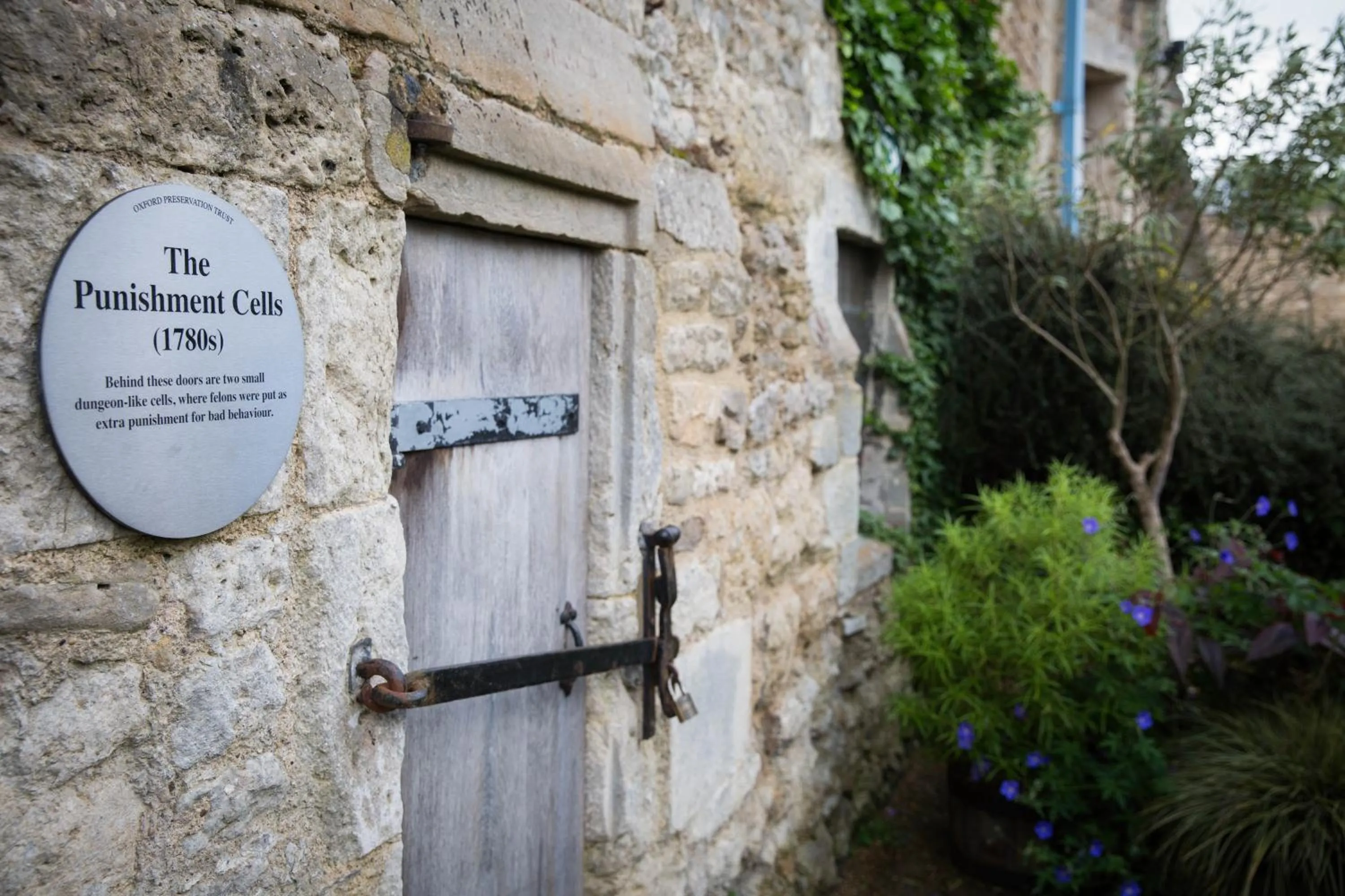 Decorative detail in Malmaison Oxford