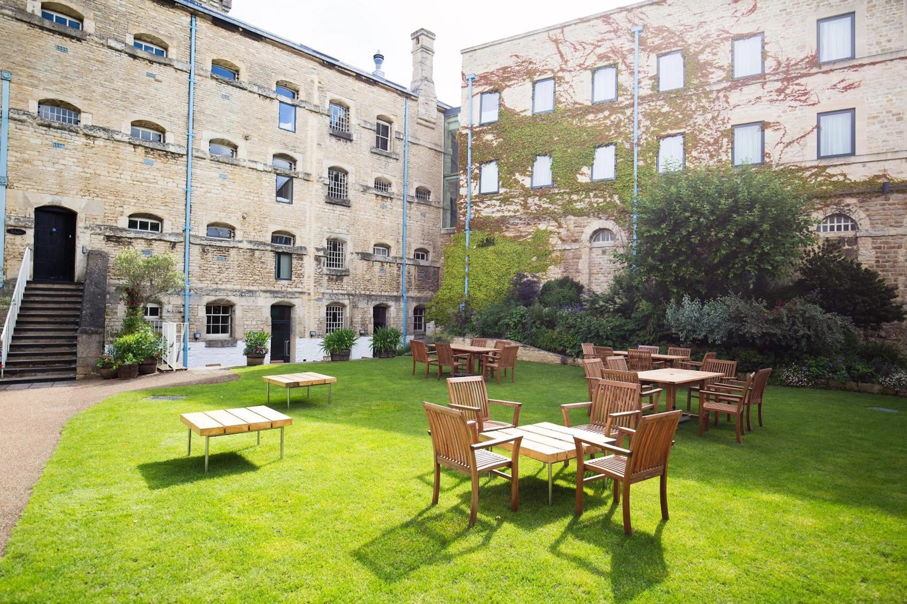 Garden in Malmaison Oxford