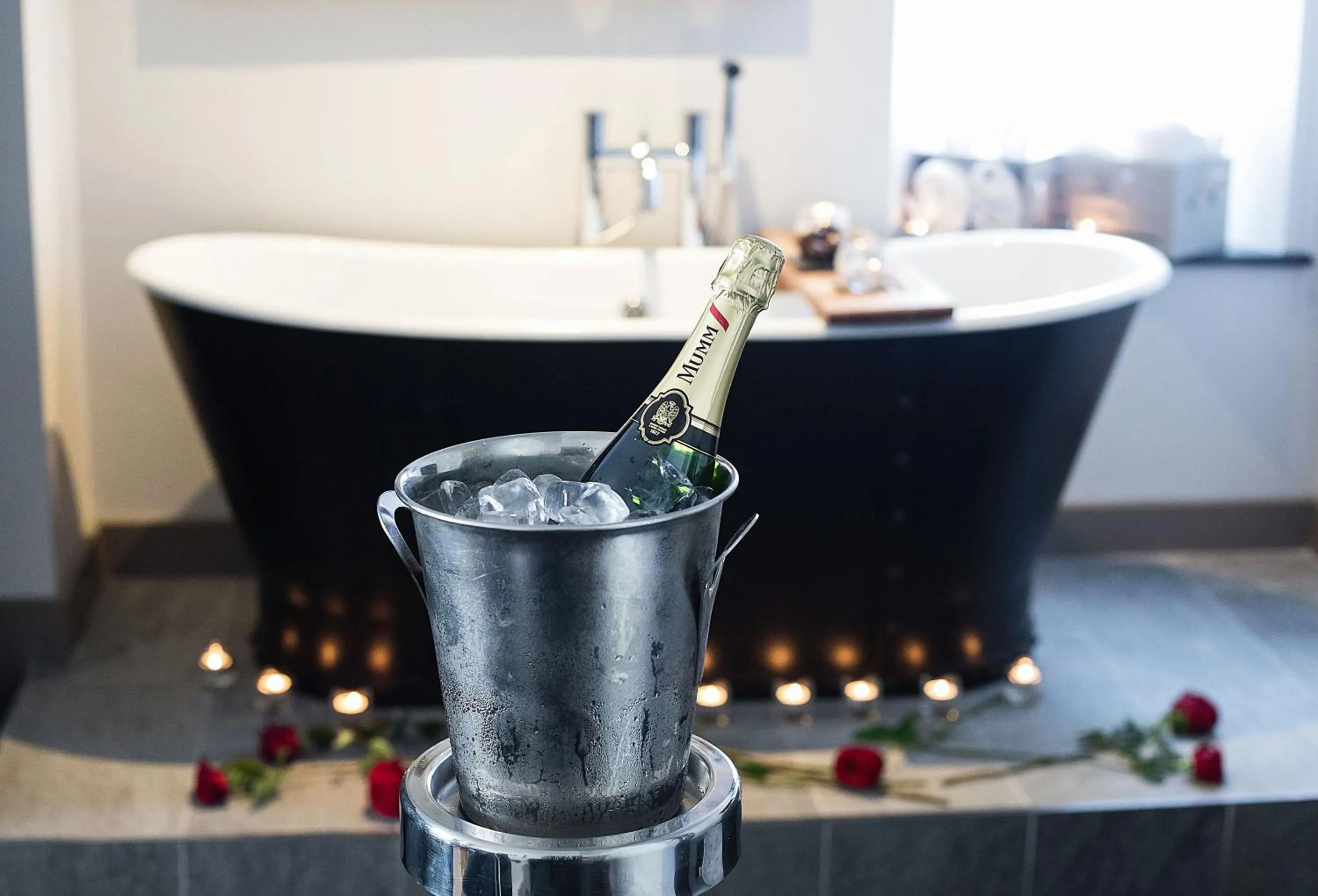 Bath in Malmaison Oxford