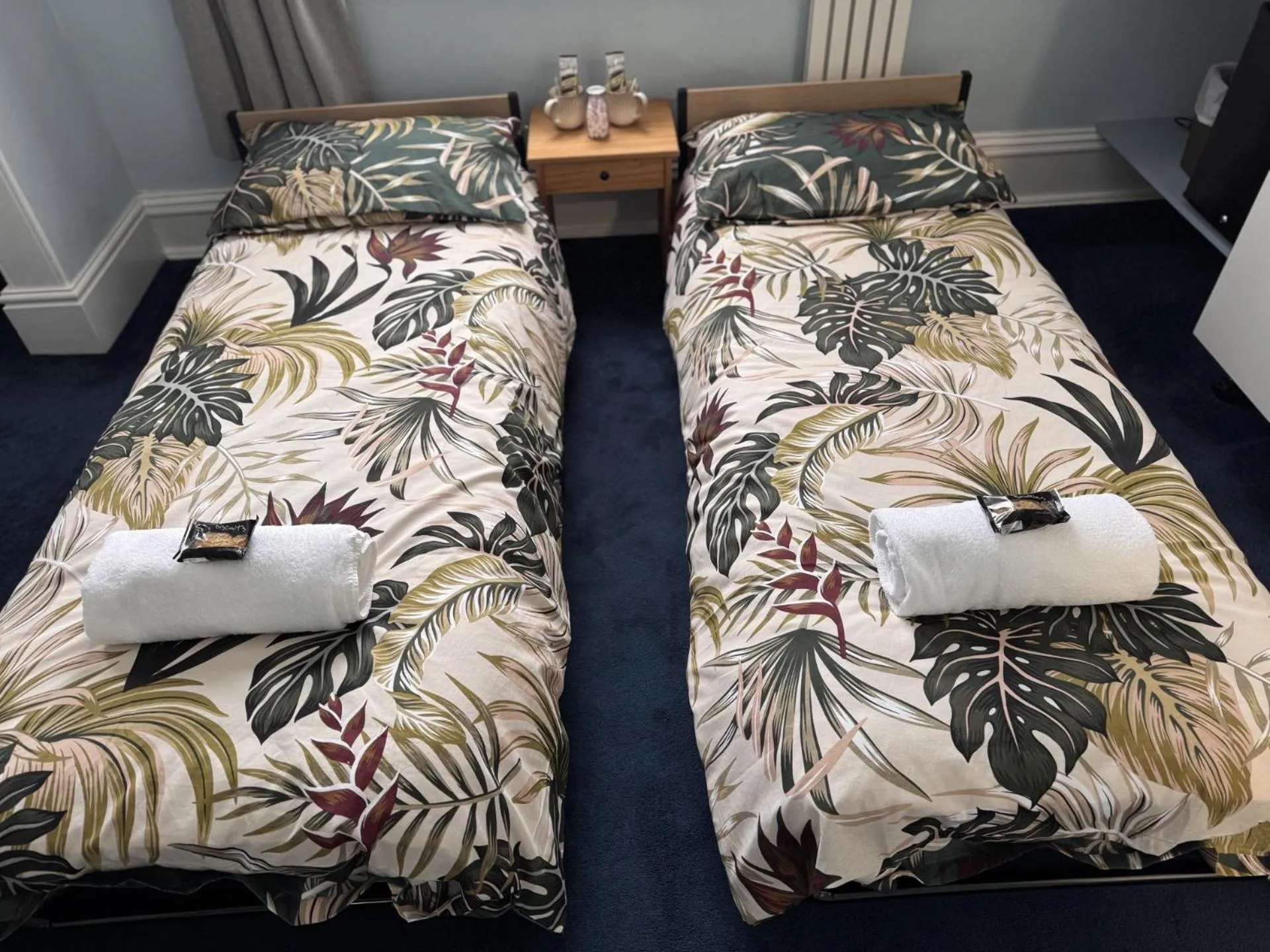 Family, Bed in The Shirley