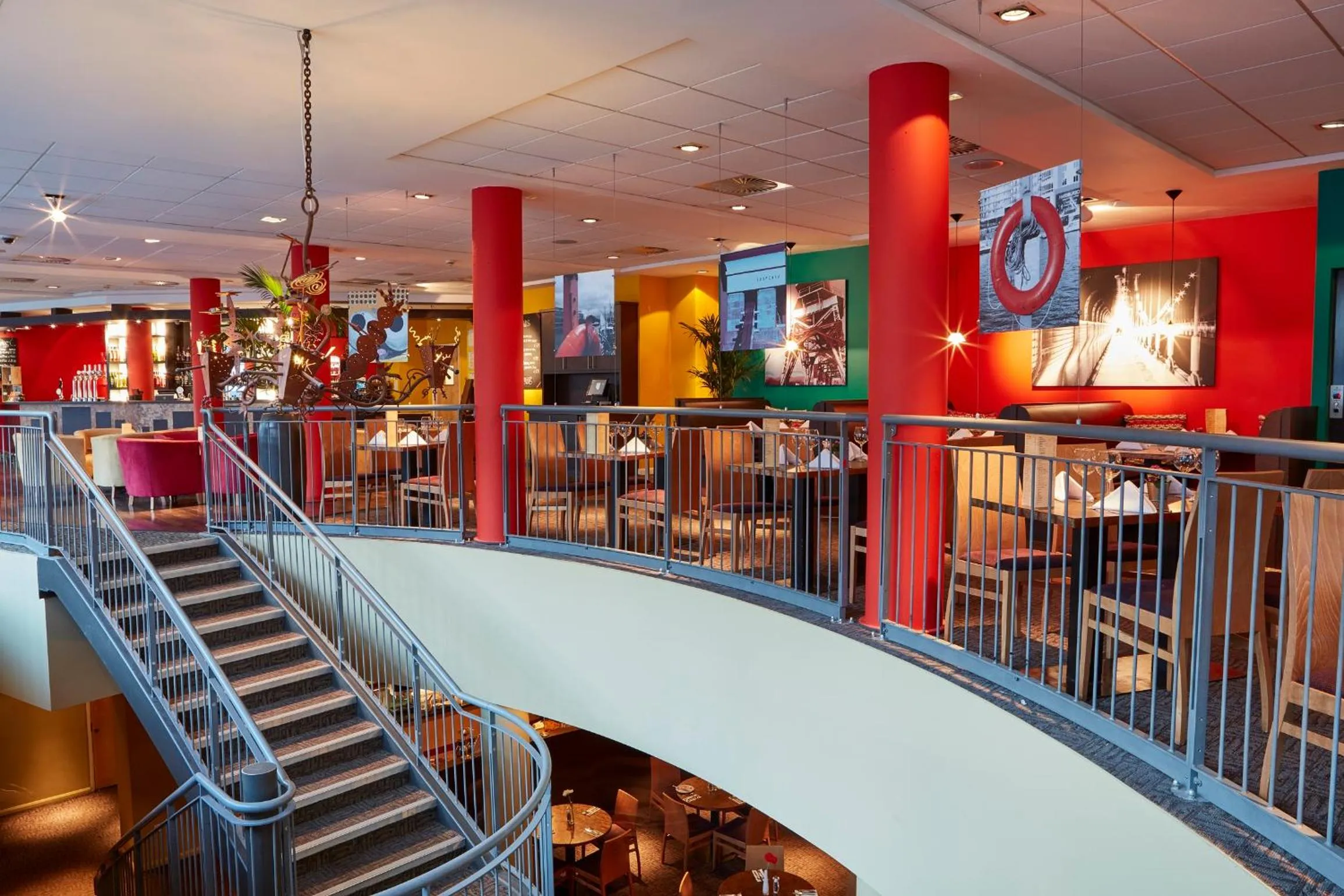 Restaurant/places to eat in Future Inn Bristol