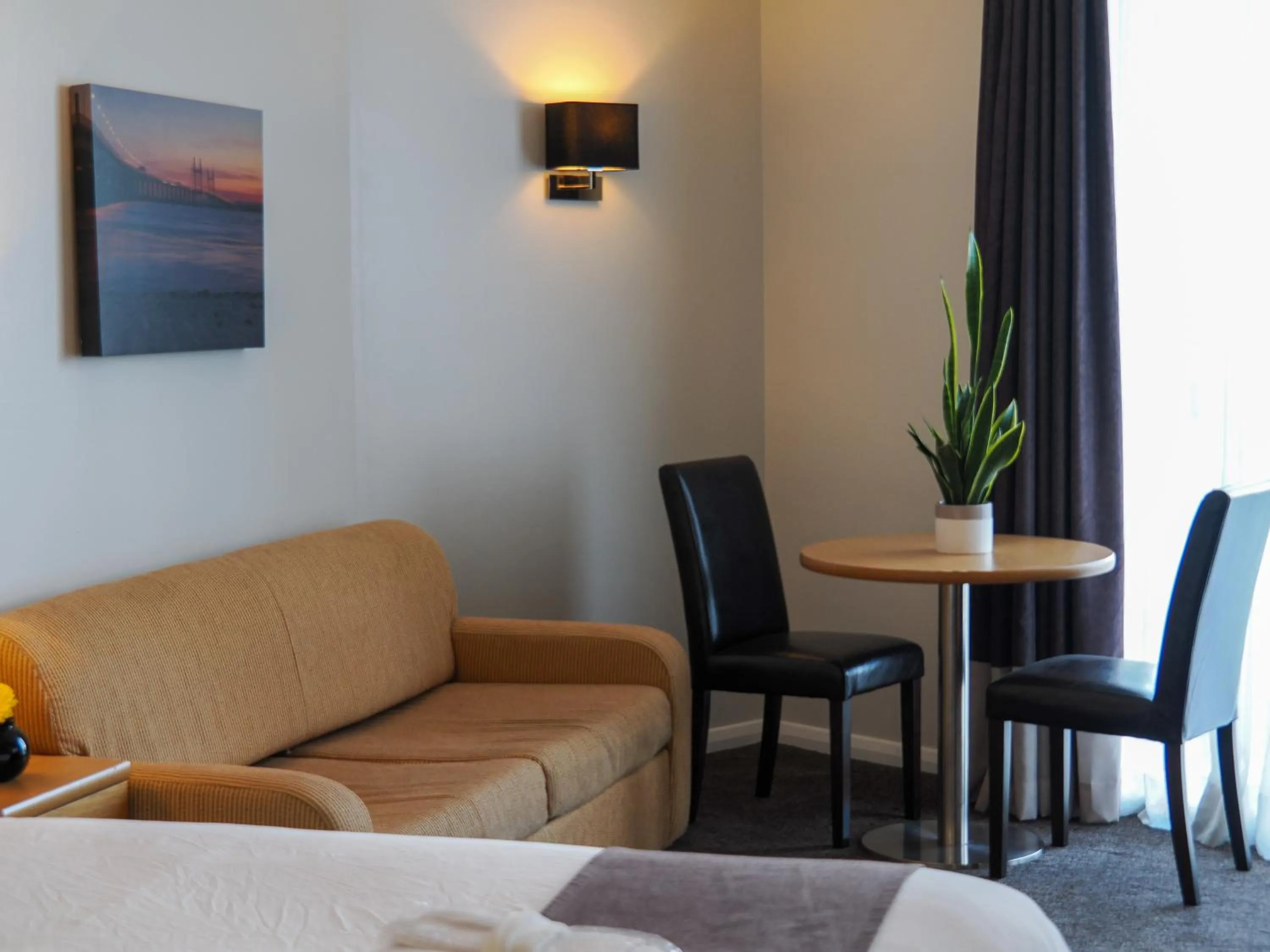 Bedroom in Future Inn Bristol