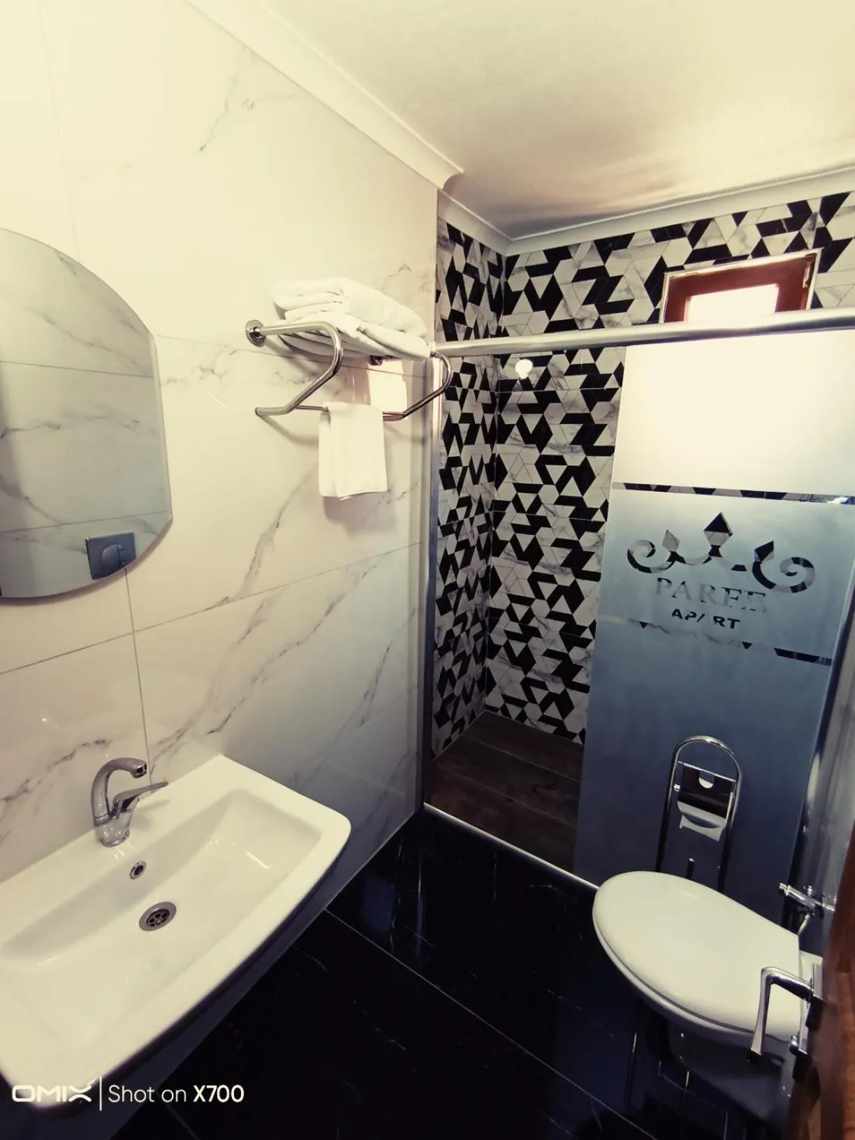 Shower in Parfe Apart