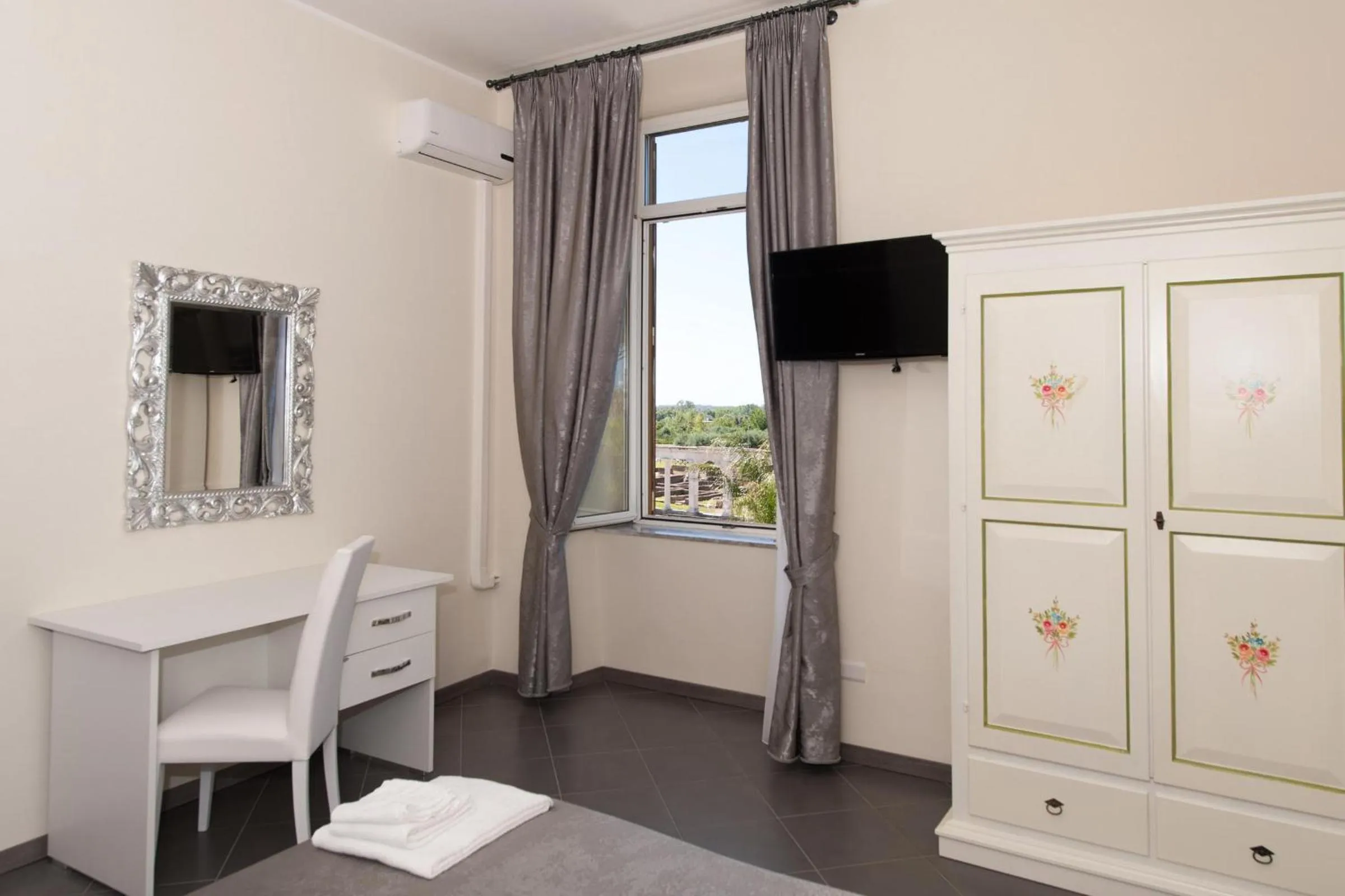 Photo of the whole room in Il Postiglione Hotel - Sala Ricevimenti Minturno