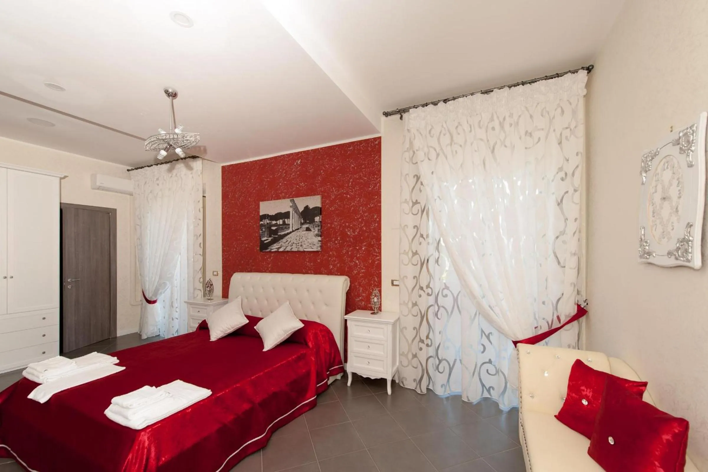 Bedroom, Bed in Il Postiglione Hotel - Sala Ricevimenti Minturno