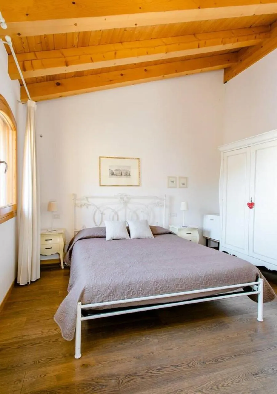 Bed in Al Piccolo Clarin