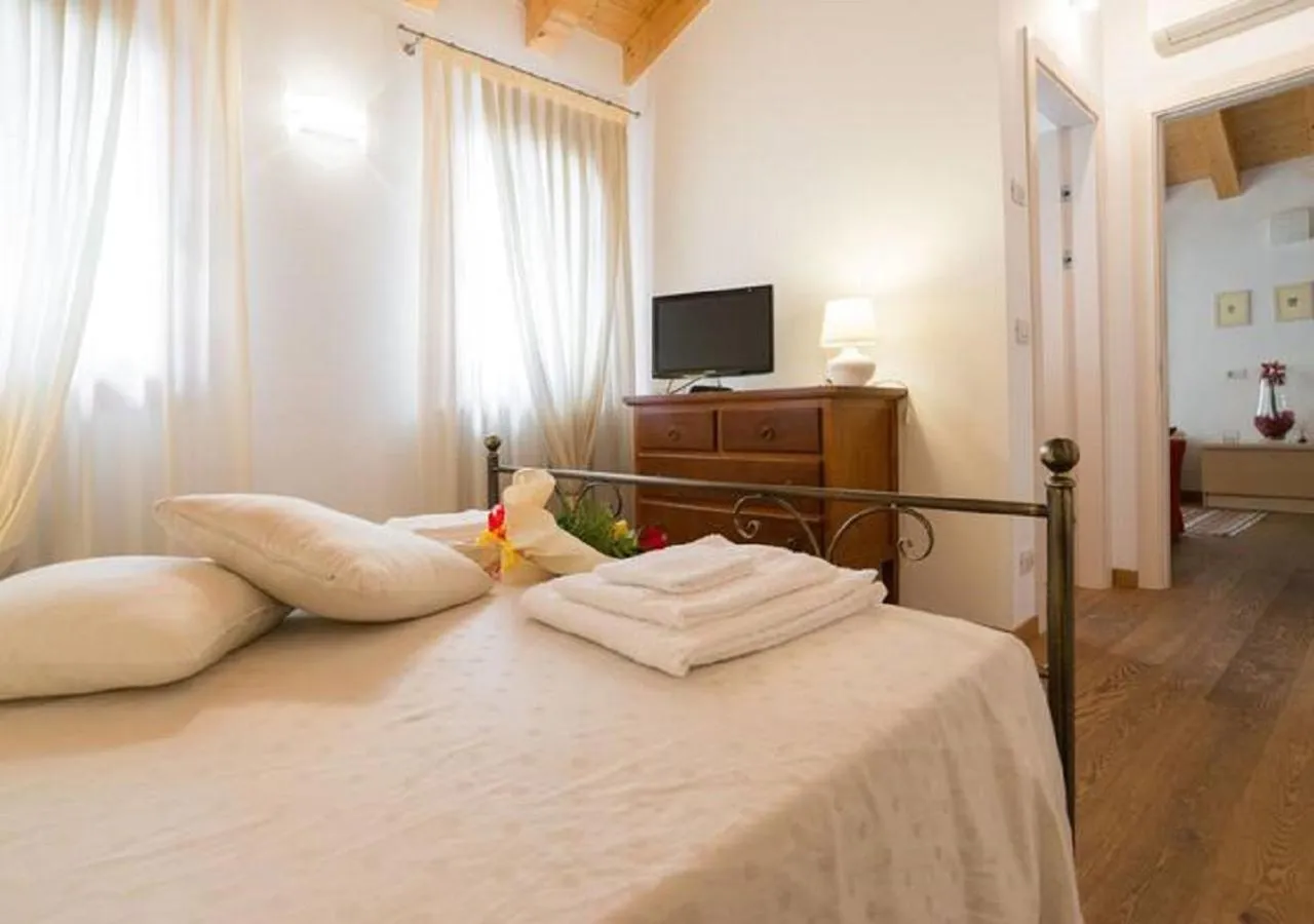 Bed in Al Piccolo Clarin