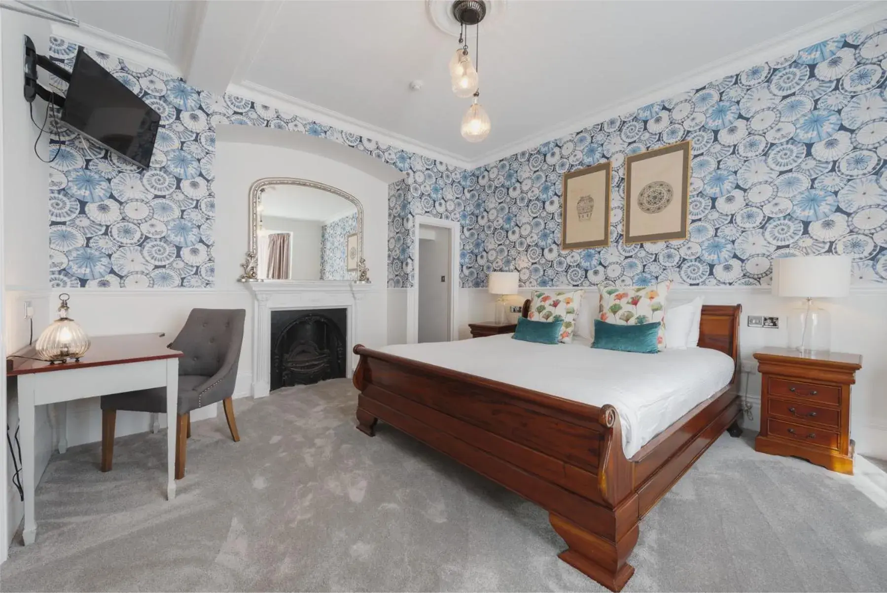 Junior Suite in Florence House Boutique Hotel and Restaurant Junior Suite in Florence House Boutique Hotel and Restaurant