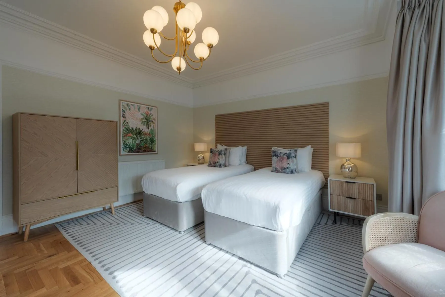 Bed in Florence House Boutique Hotel and Restaurant