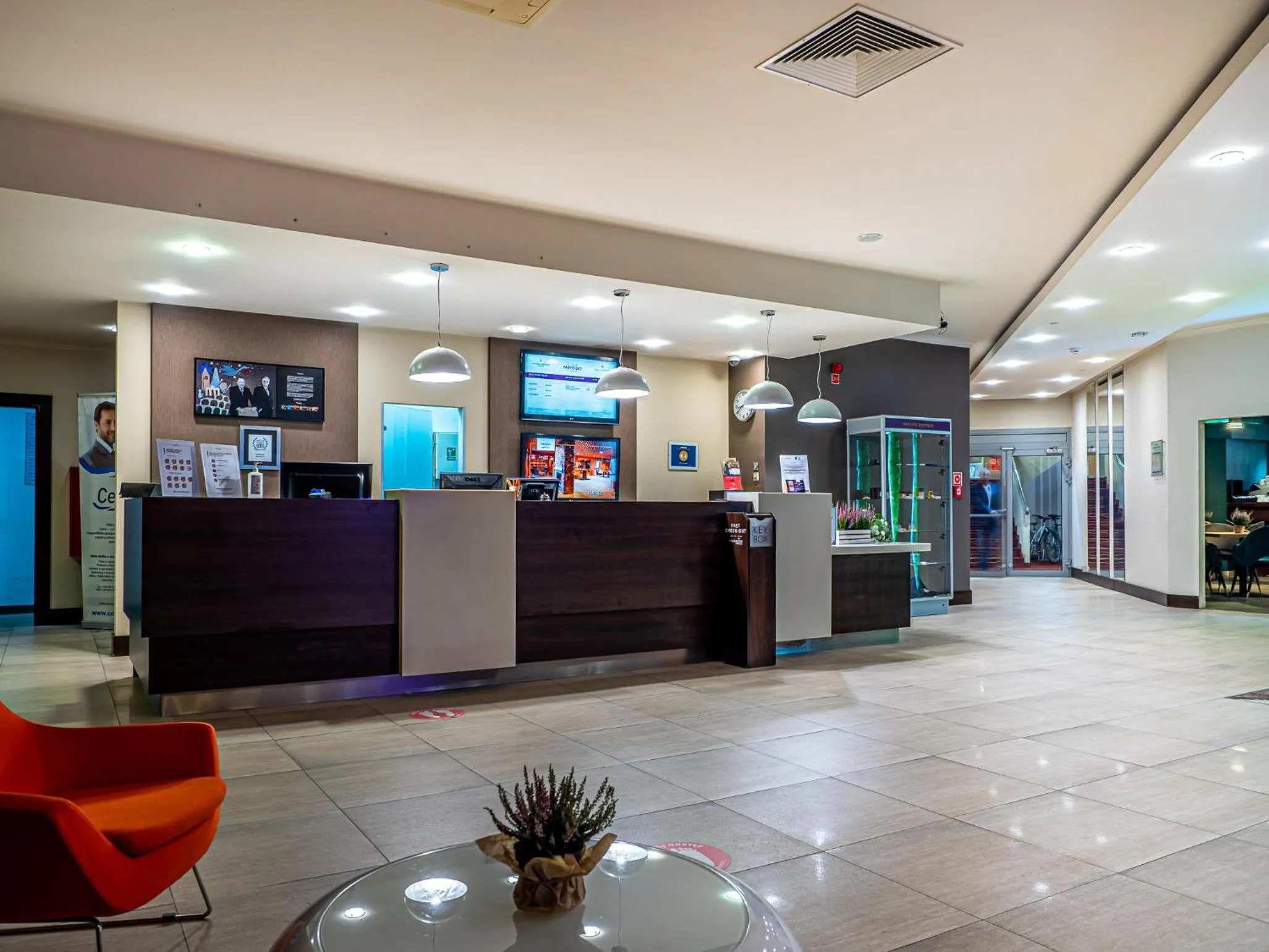 Lobby or reception in Mercure Cieszyn
