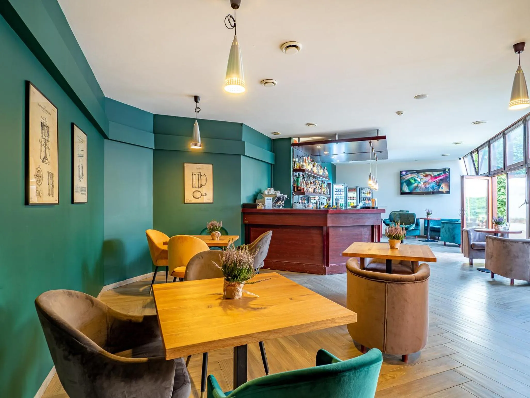 Lounge or bar in Mercure Cieszyn