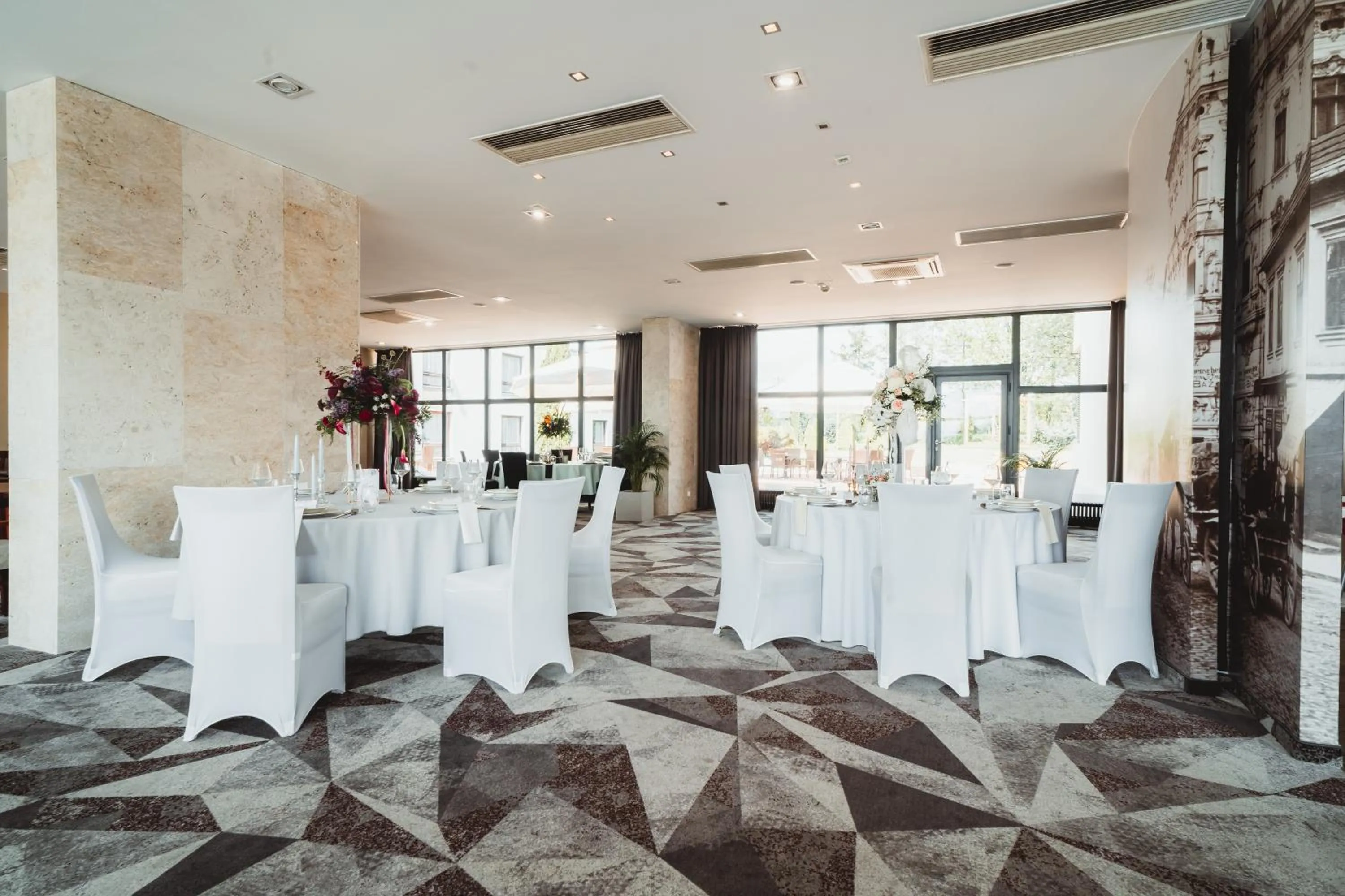 Restaurant/places to eat in Mercure Cieszyn