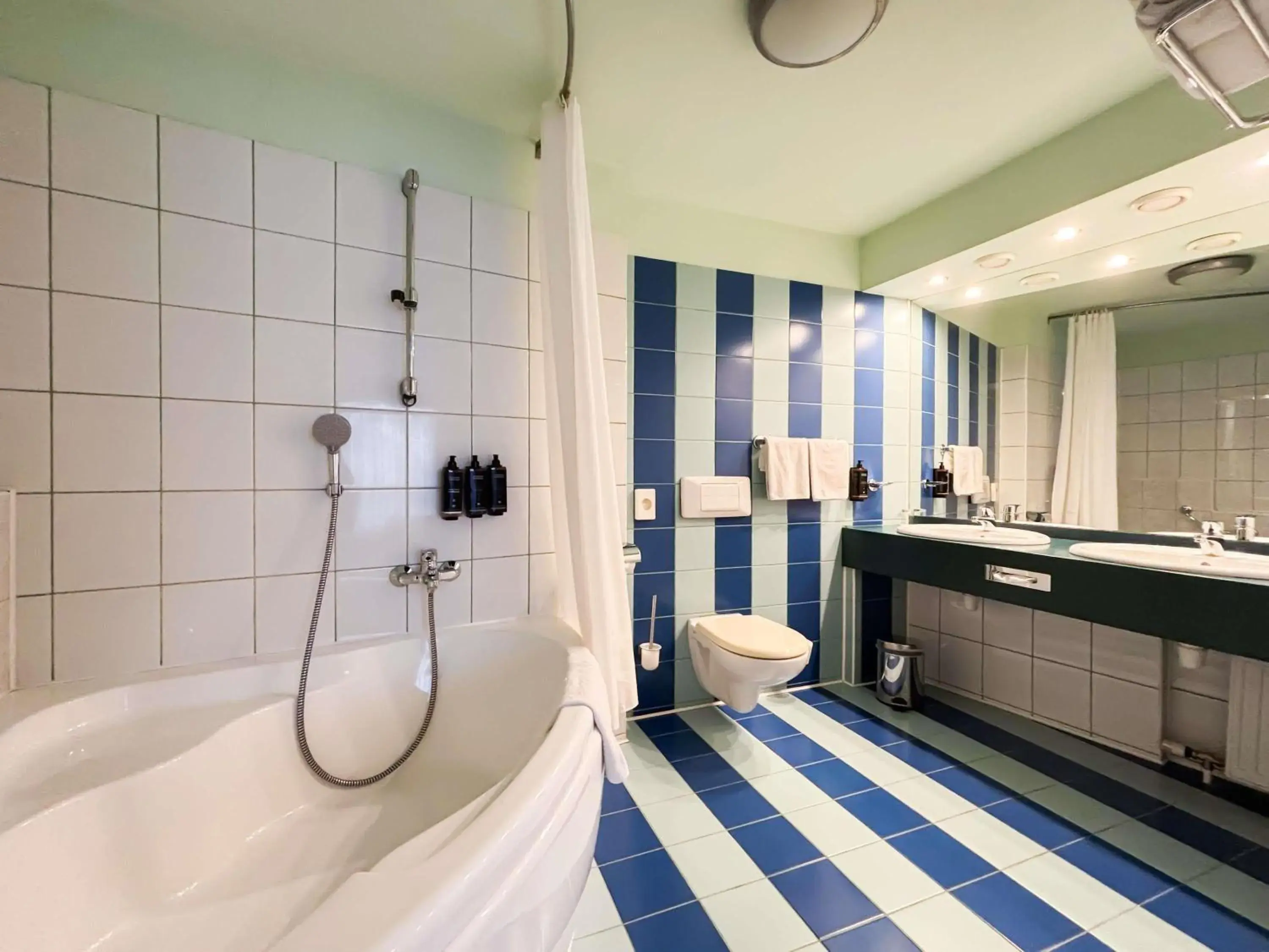 Bedroom in Mercure Cieszyn Bedroom in Mercure Cieszyn