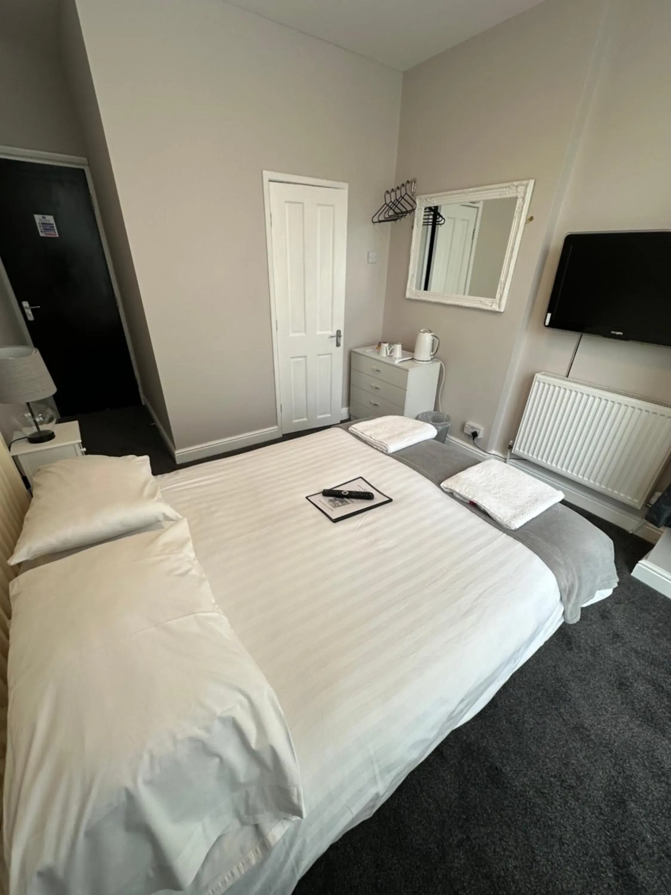 Double Room in The Villa Hotel Double Room in The Villa Hotel