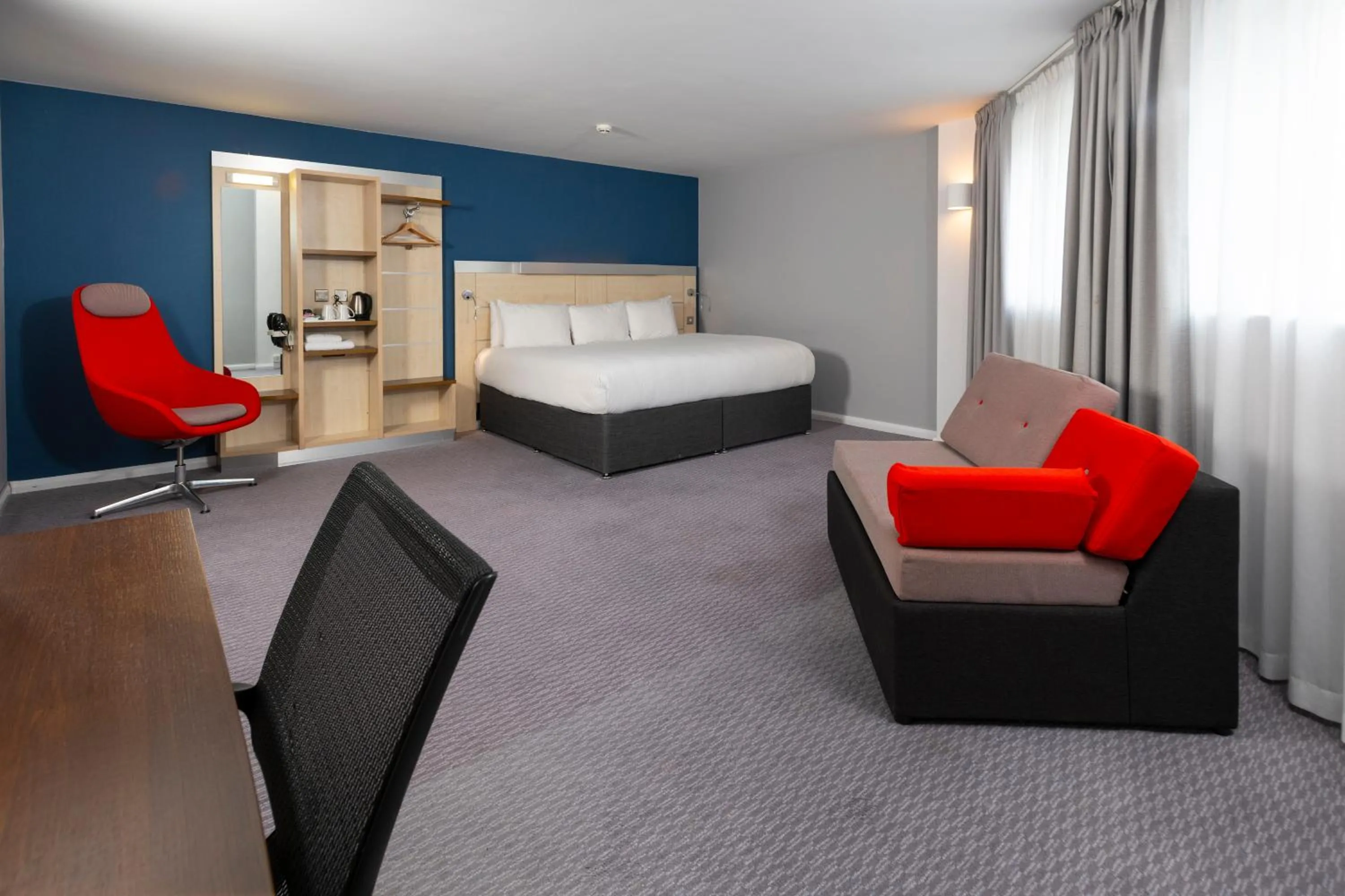 Photo of the whole room, Bed in Holiday Inn Express Swindon City Centre by IHG