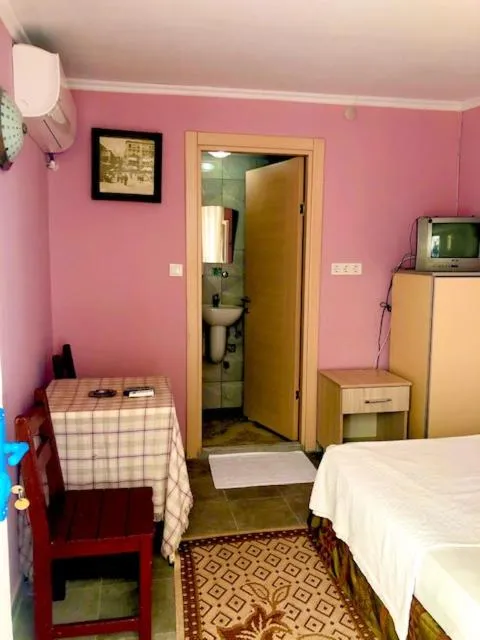 Bed in Ozdemir Pansiyon