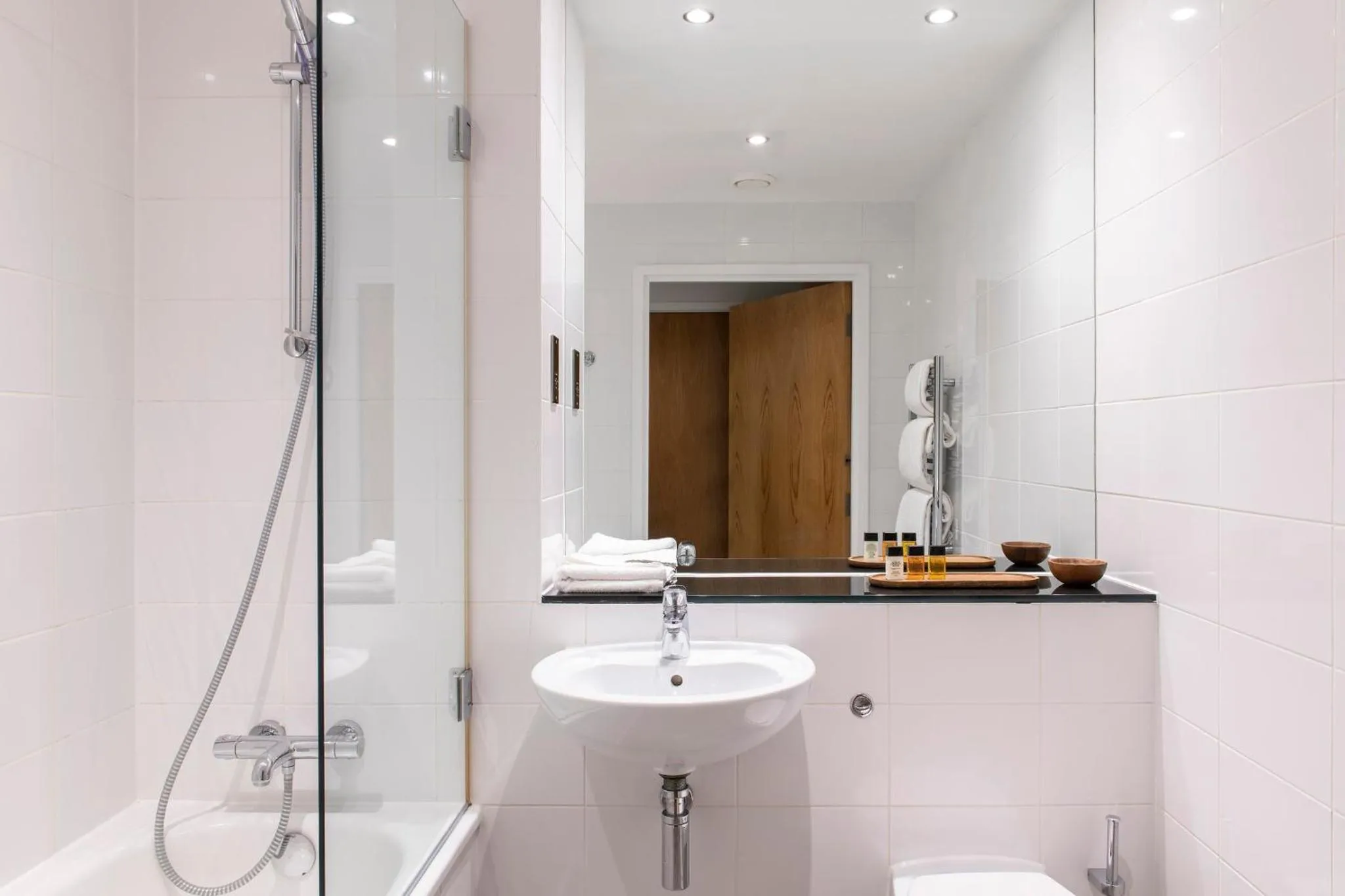 Bathroom in Cove Paradise Street