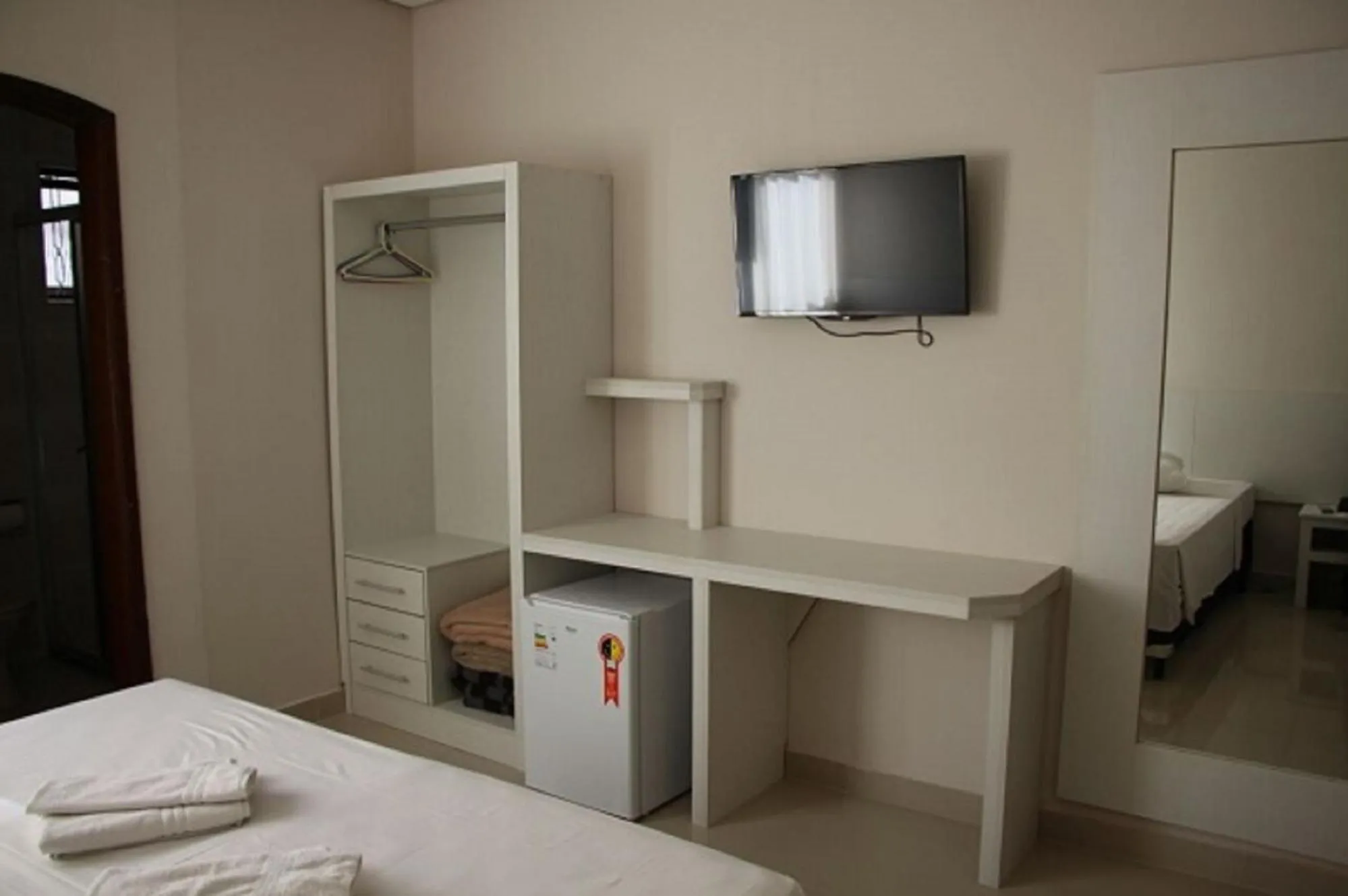 Photo of the whole room, Bed in Hotel Alzira Imperial