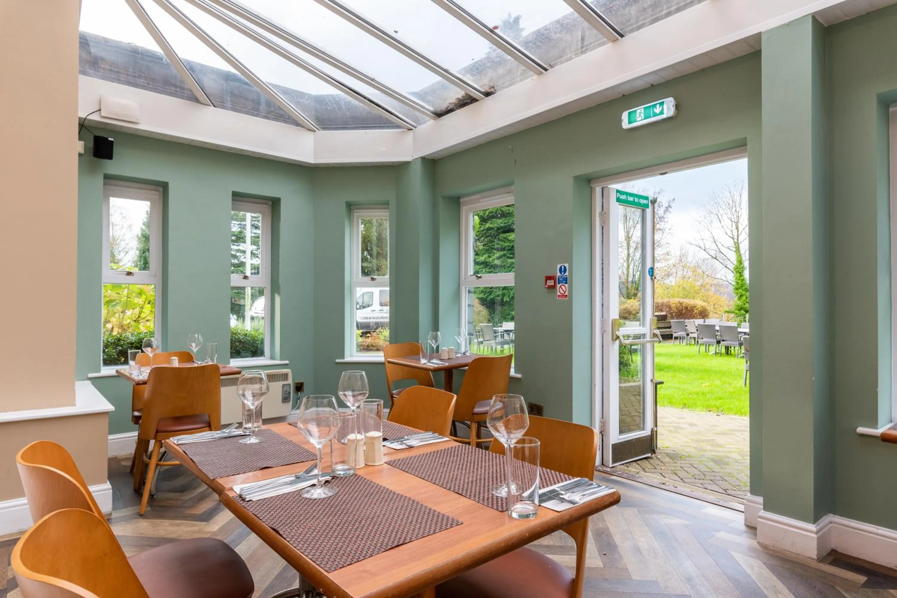 Restaurant/places to eat in Windermere Manor Hotel