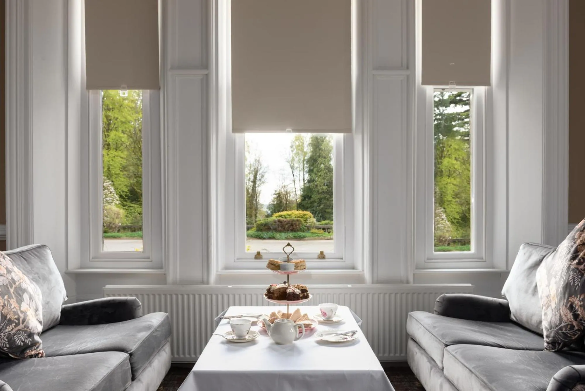 Seating area in Windermere Manor Hotel