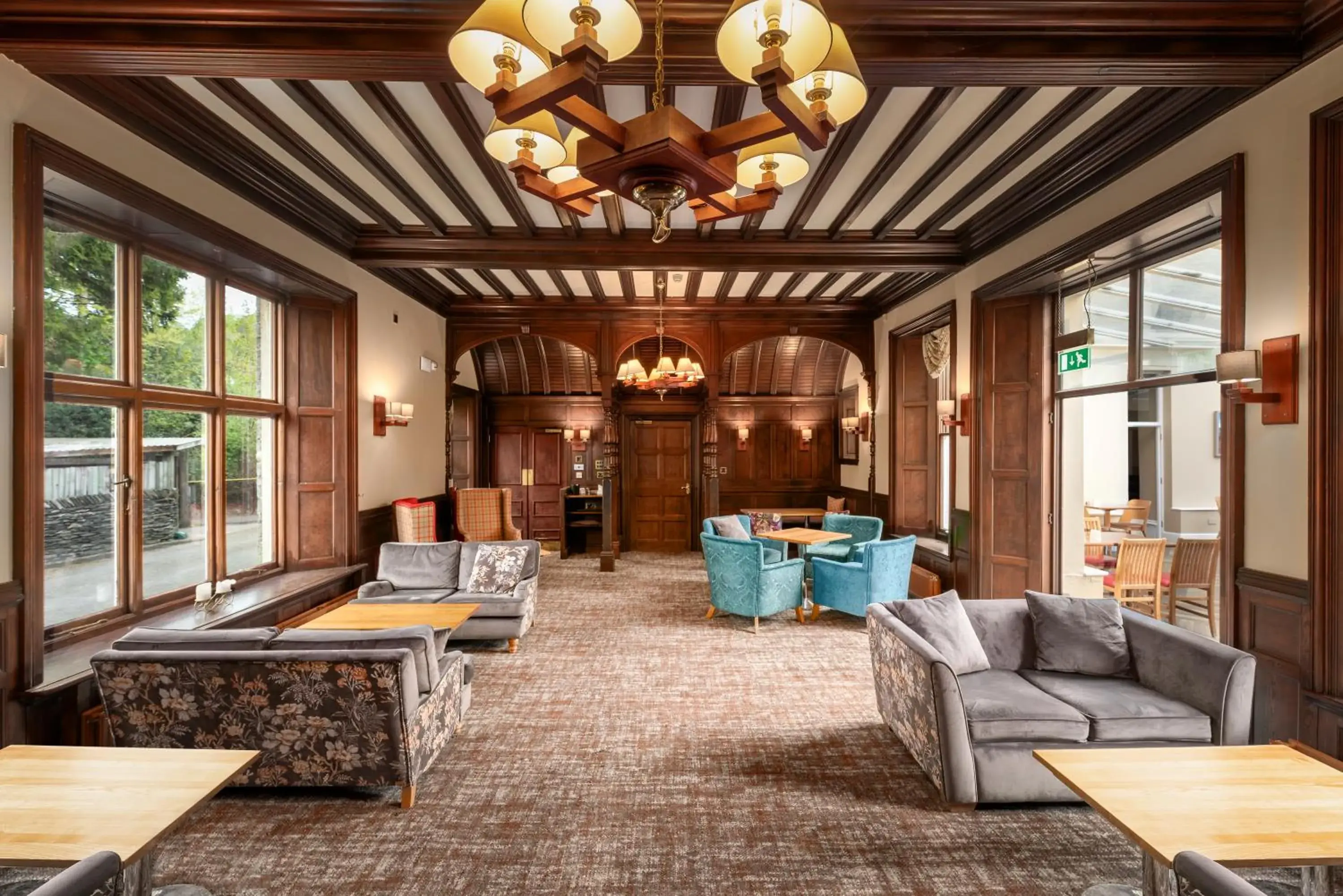 Lounge or bar in Windermere Manor Hotel Lounge or bar in Windermere Manor Hotel