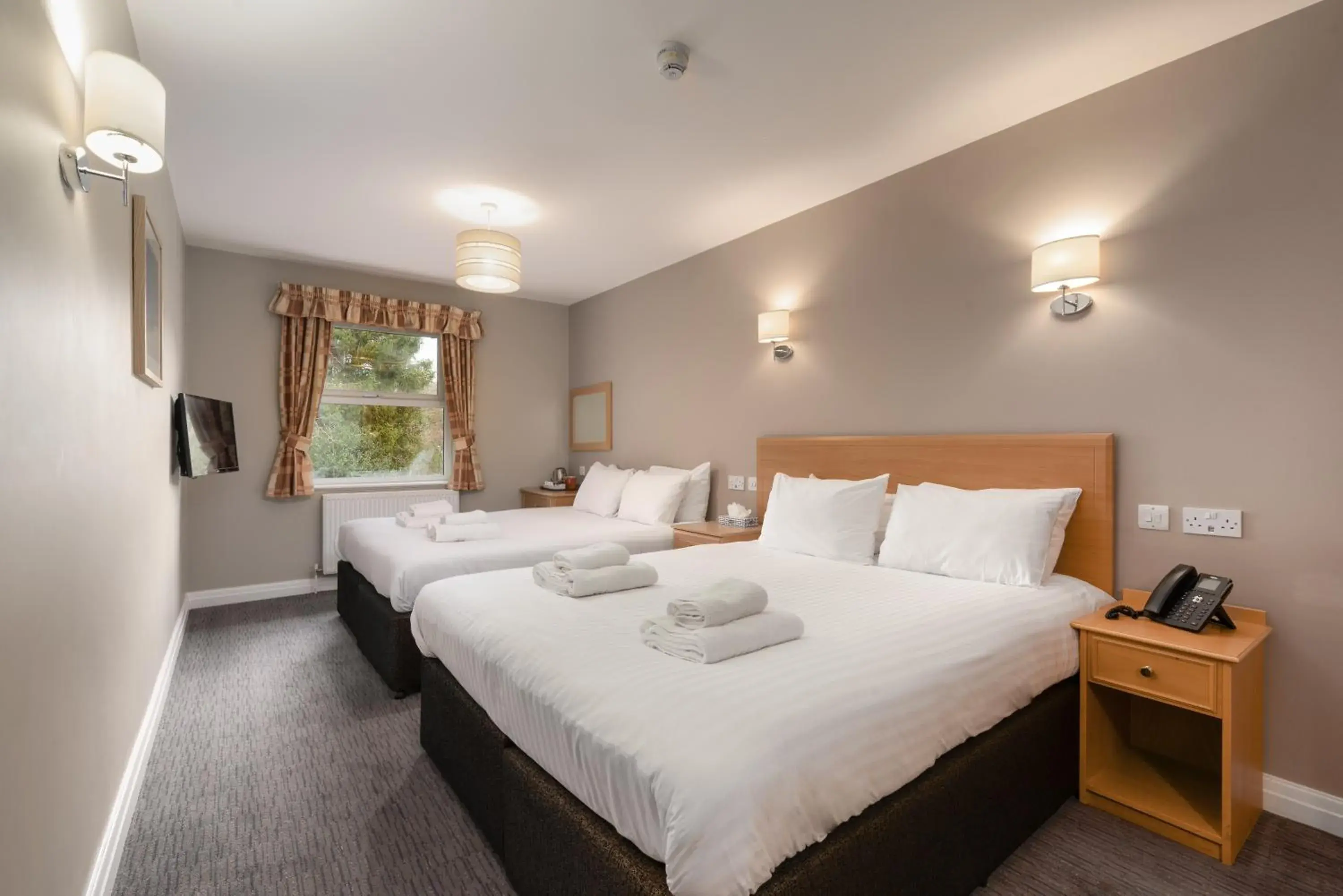 Standard Double Double Room in Windermere Manor Hotel Standard Double Double Room in Windermere Manor Hotel