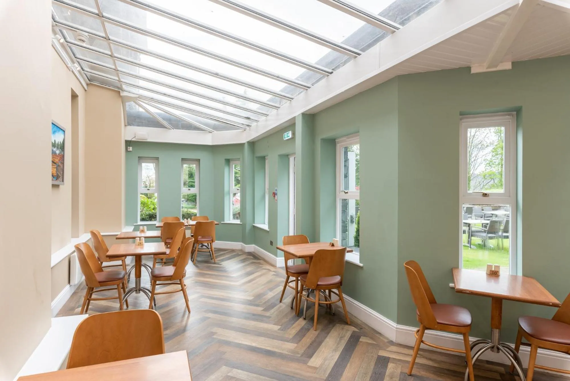 Restaurant/places to eat in Windermere Manor Hotel