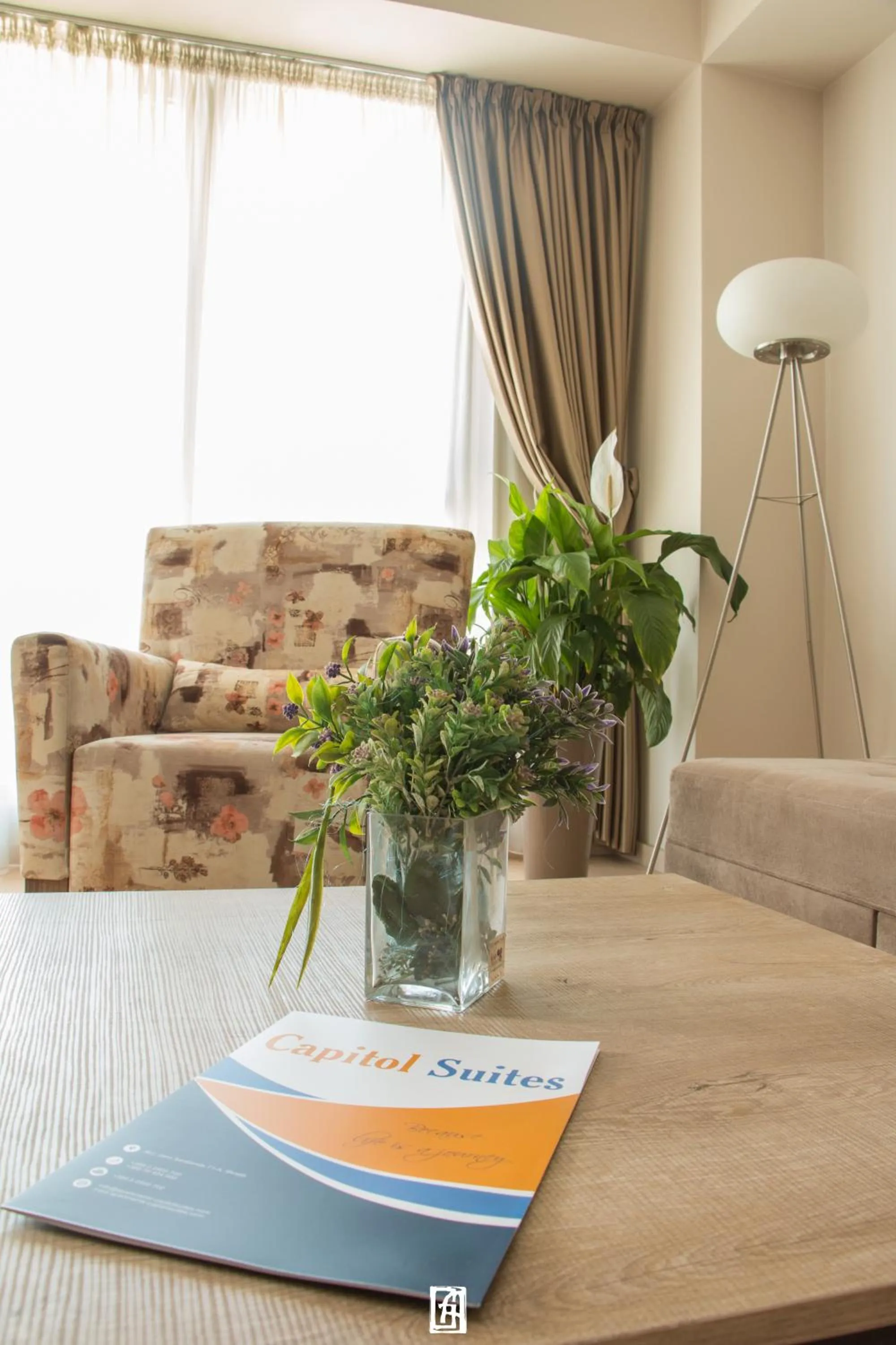 Coffee/tea facilities in Capitоl Suites & Apartments