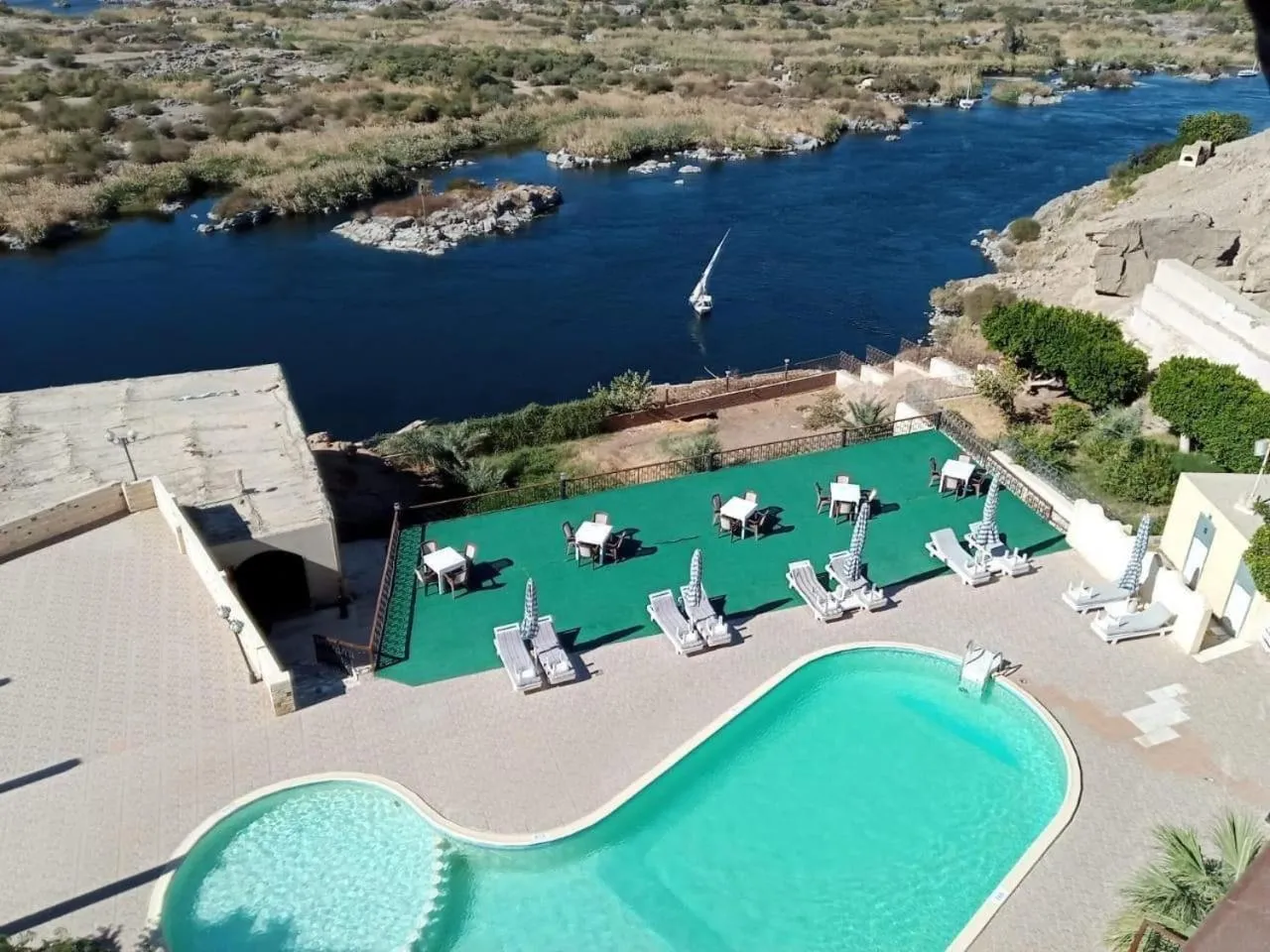 Swimming pool in Sara Hotel Aswan