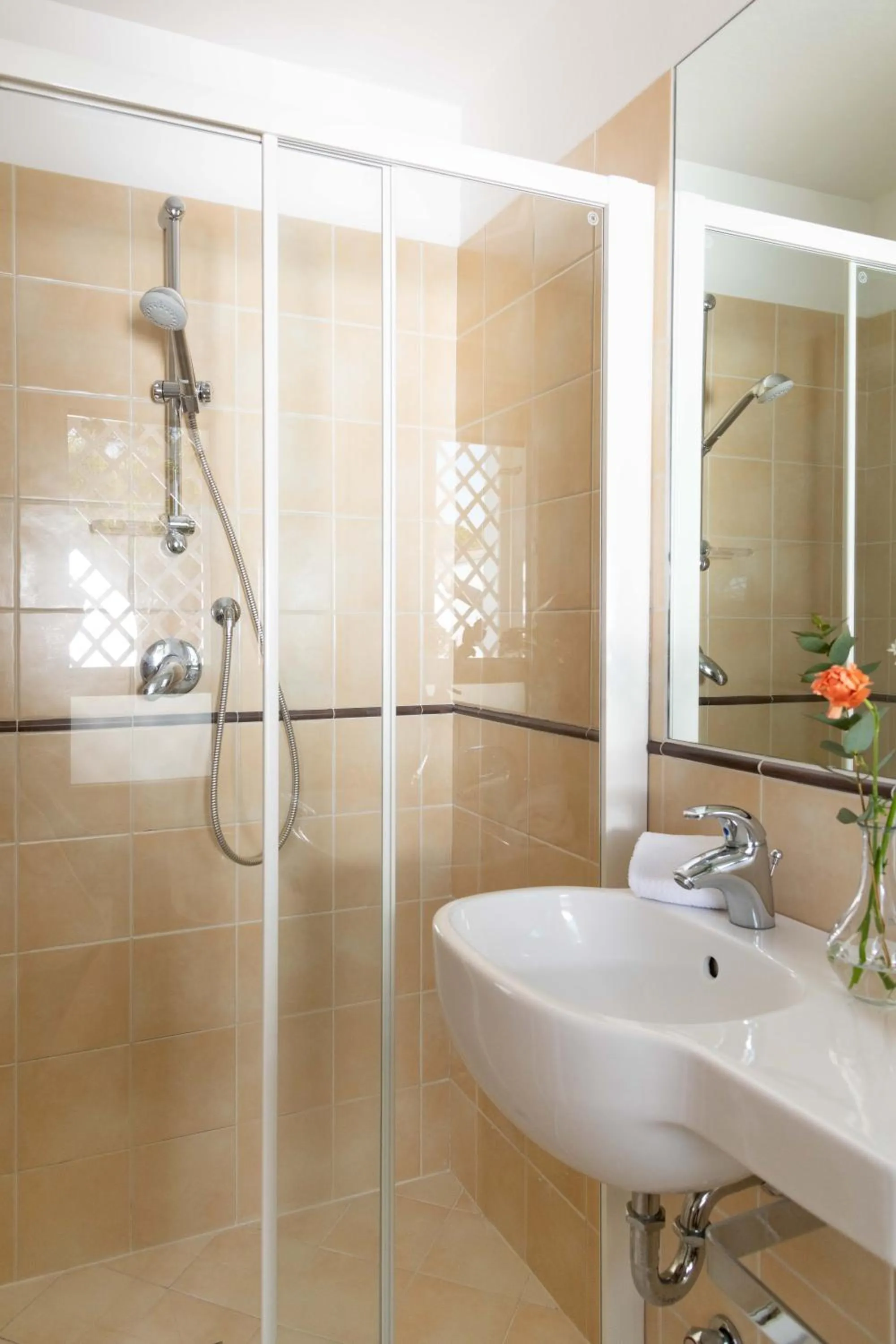 Shower in Villa Arizona