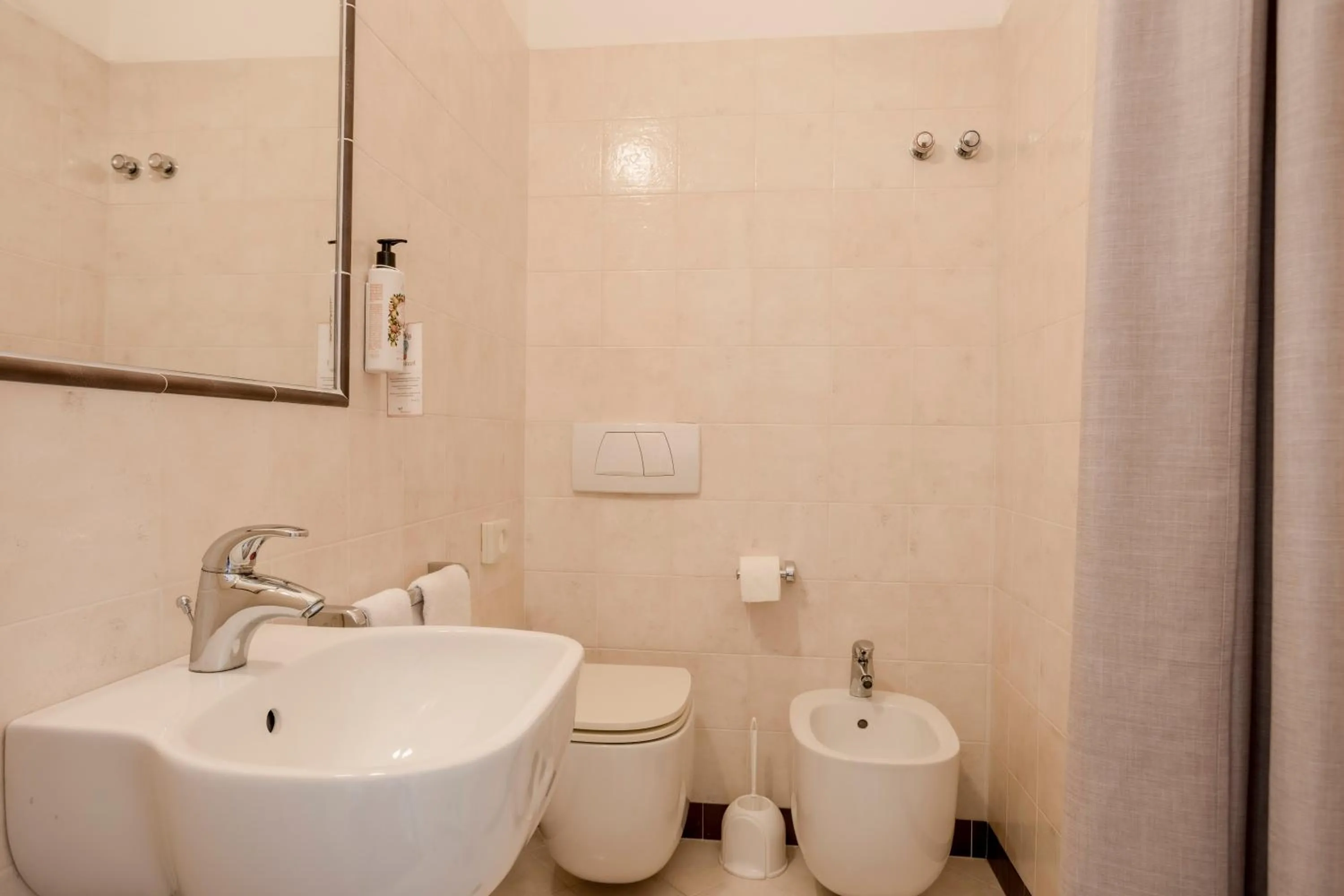 Shower in Villa Arizona