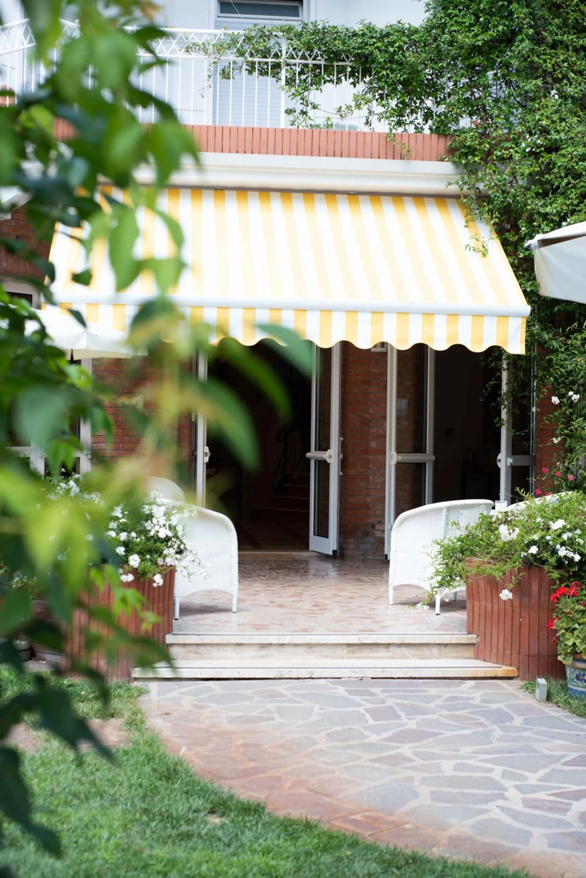 Property building in Villa Arizona