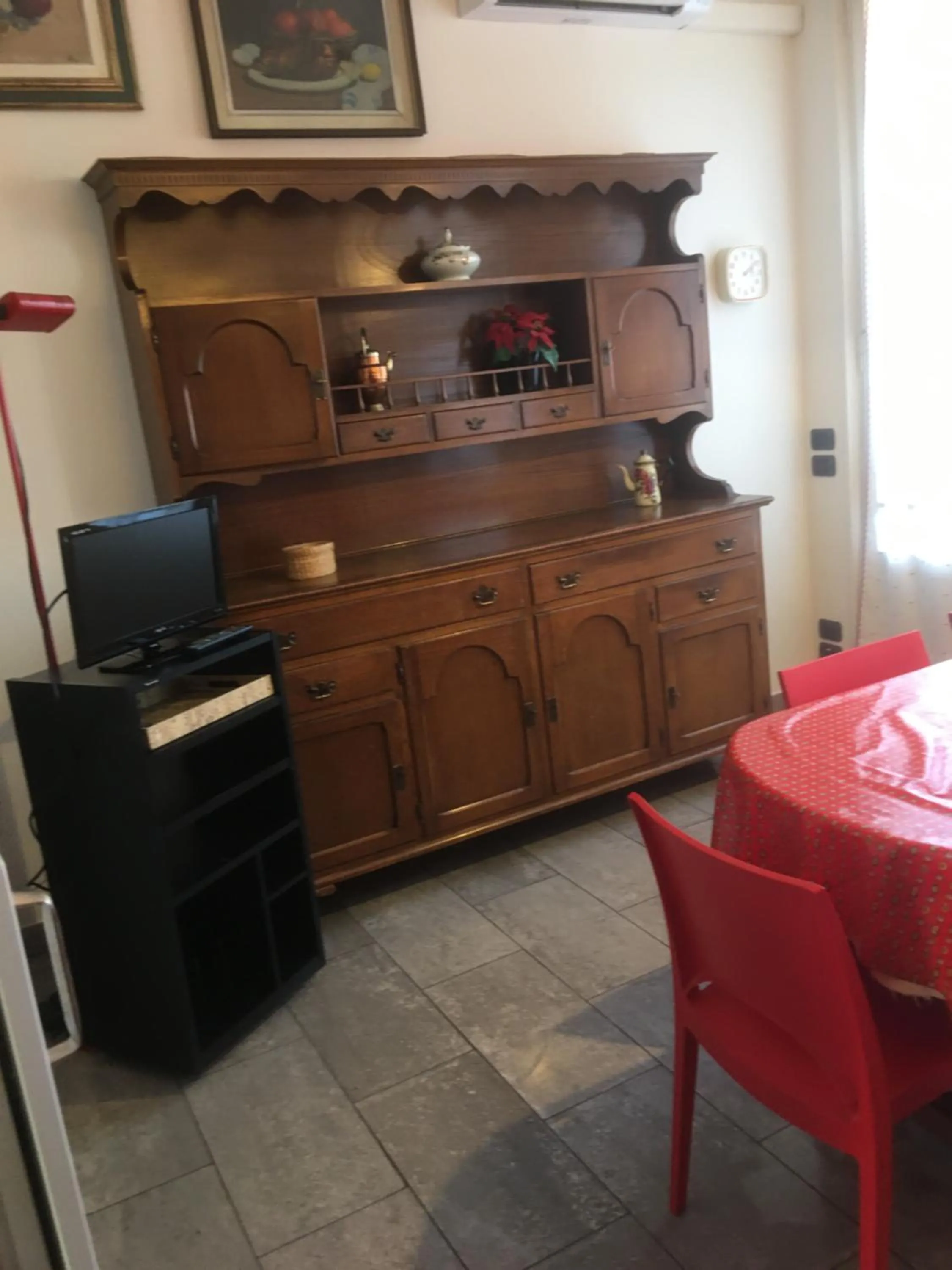 Dining area in Cherubini Florence Residence