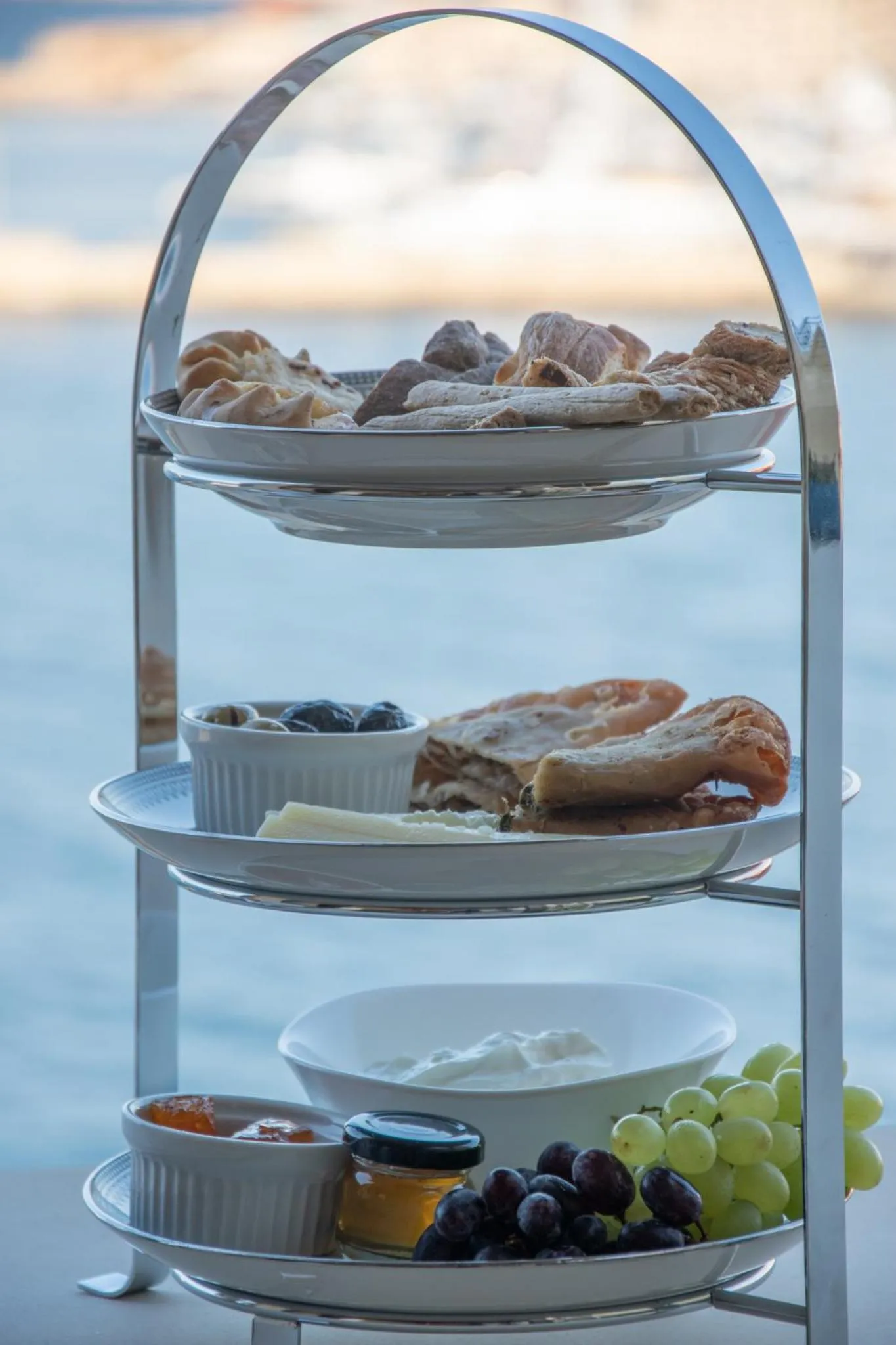 Breakfast in San Salvatore Monastery