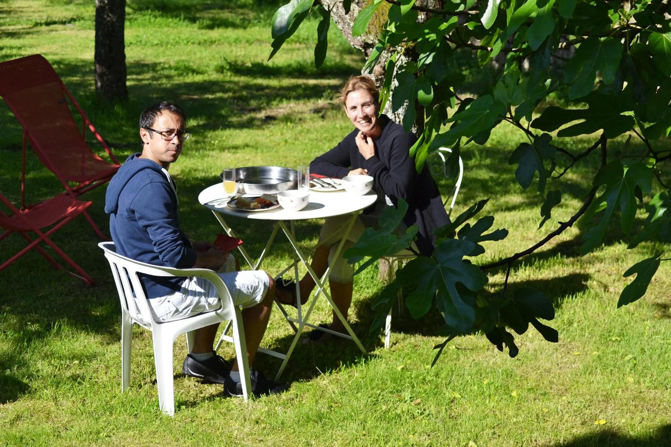 group of guests in La Follye Mancey