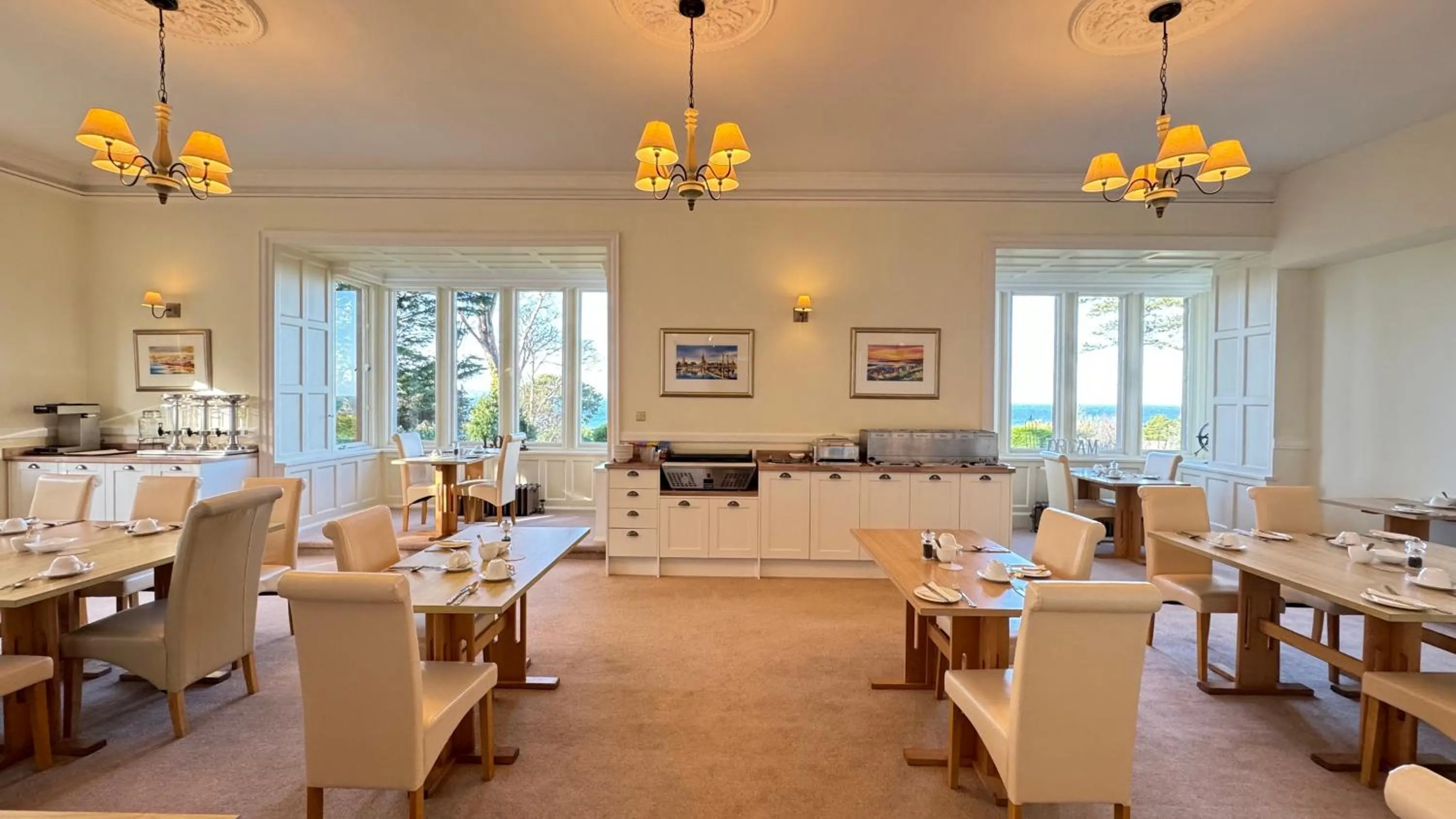 Breakfast in Invernairne