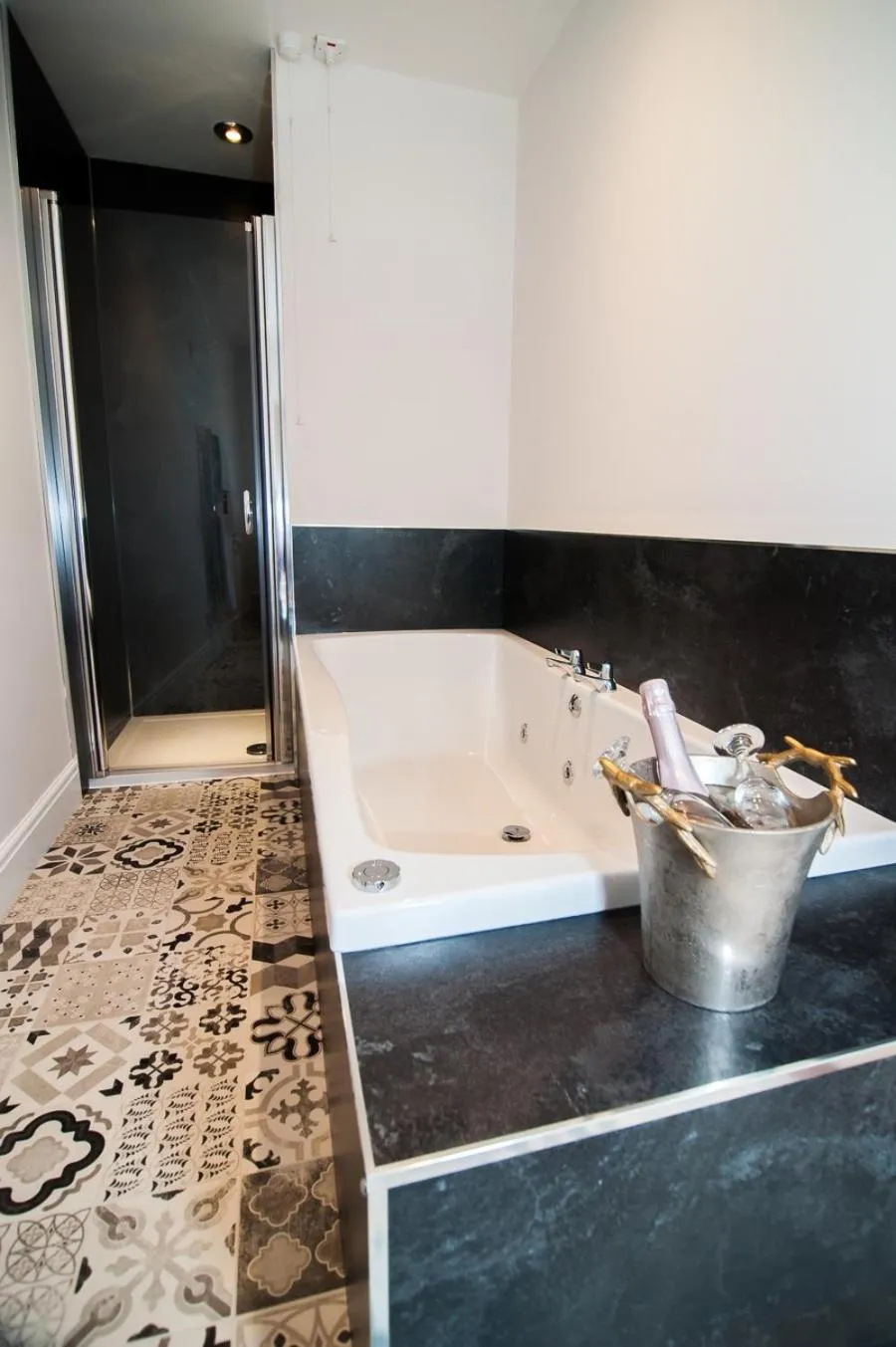 Bathroom in Invernairne