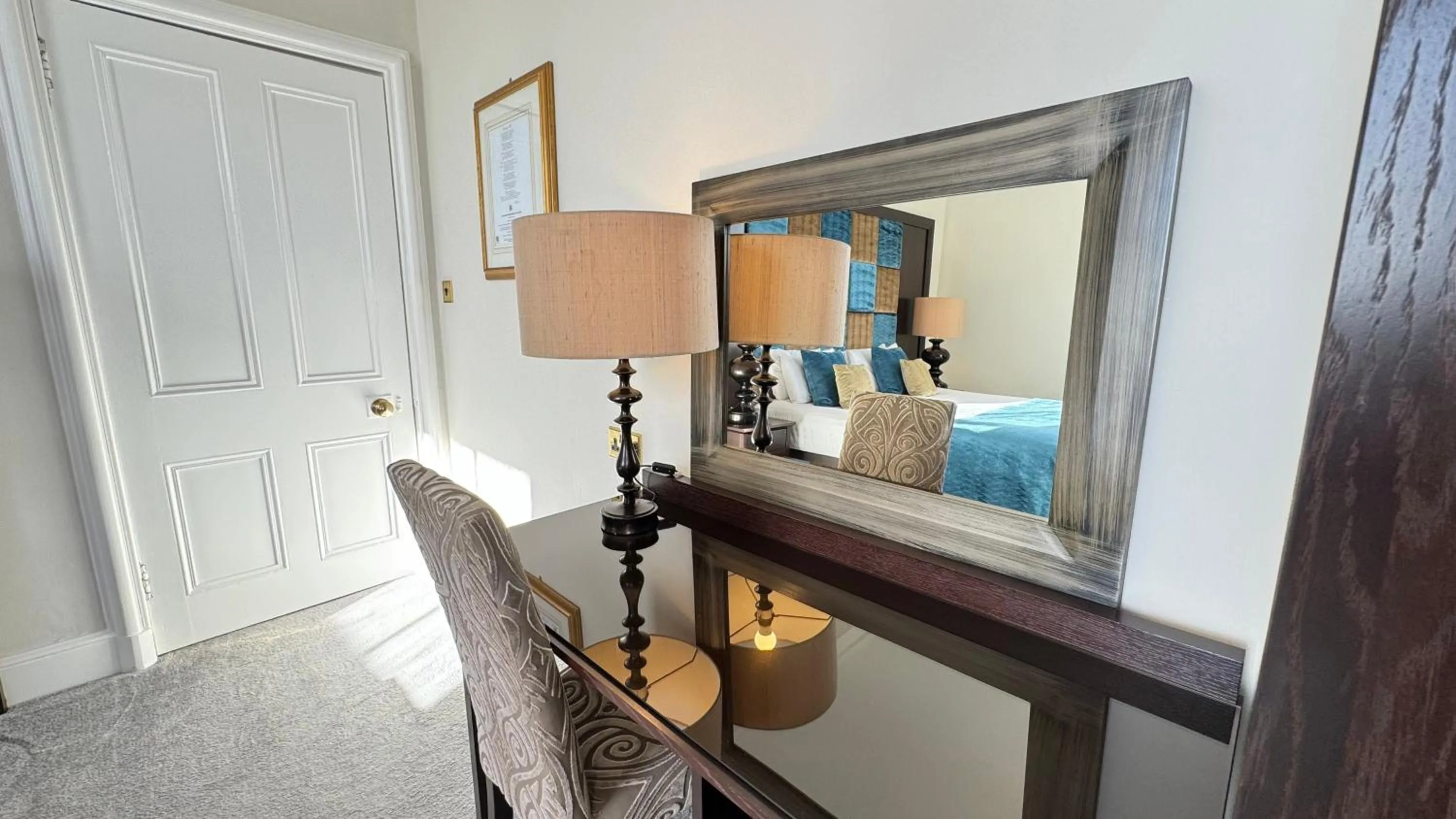 Property building in Invernairne