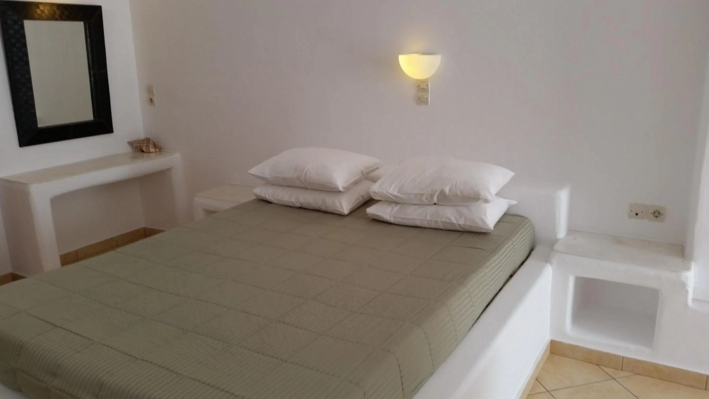 Bed in Anixi - Primavera Mykonos