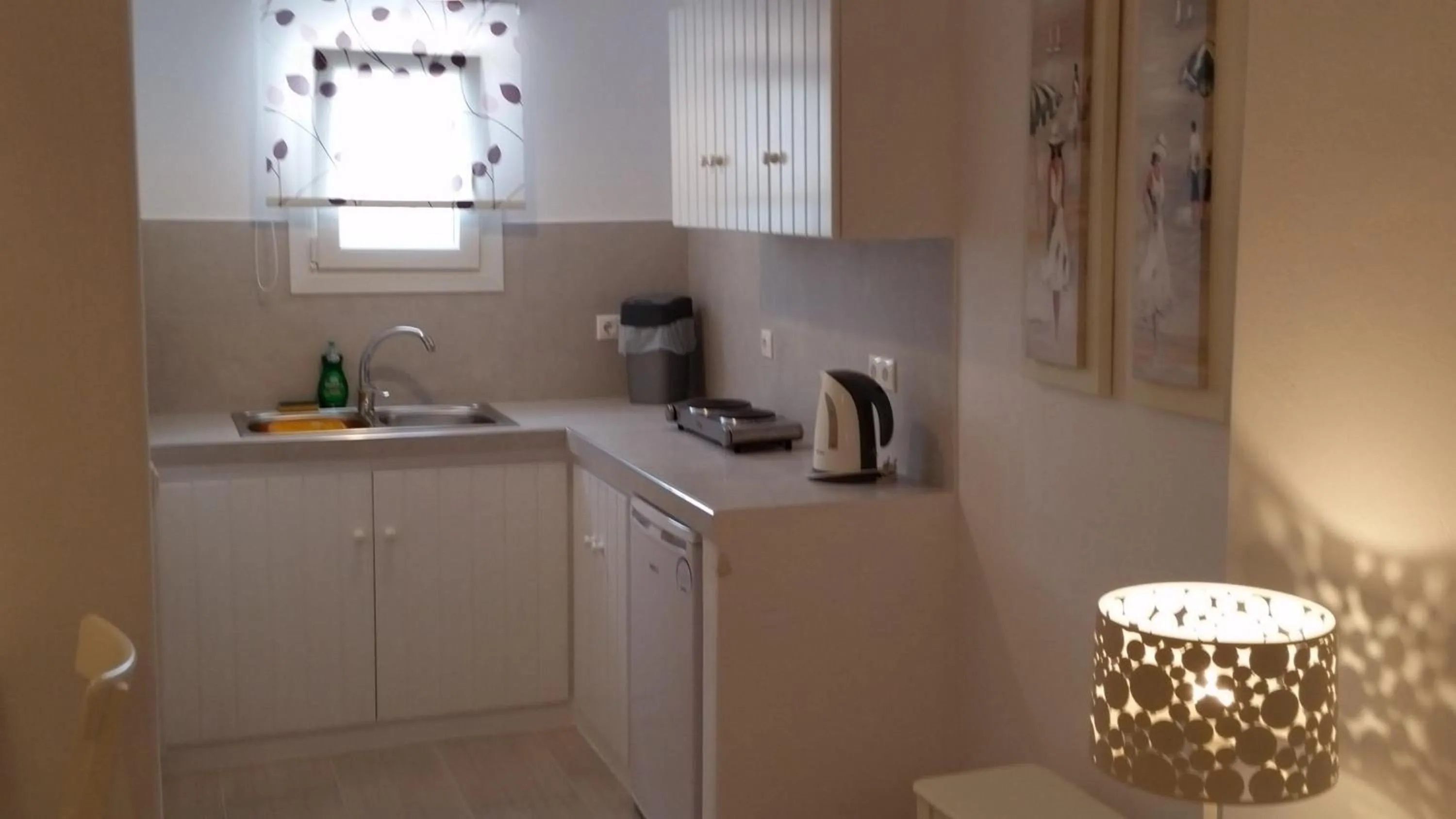 Kitchen or kitchenette in Anixi - Primavera Mykonos