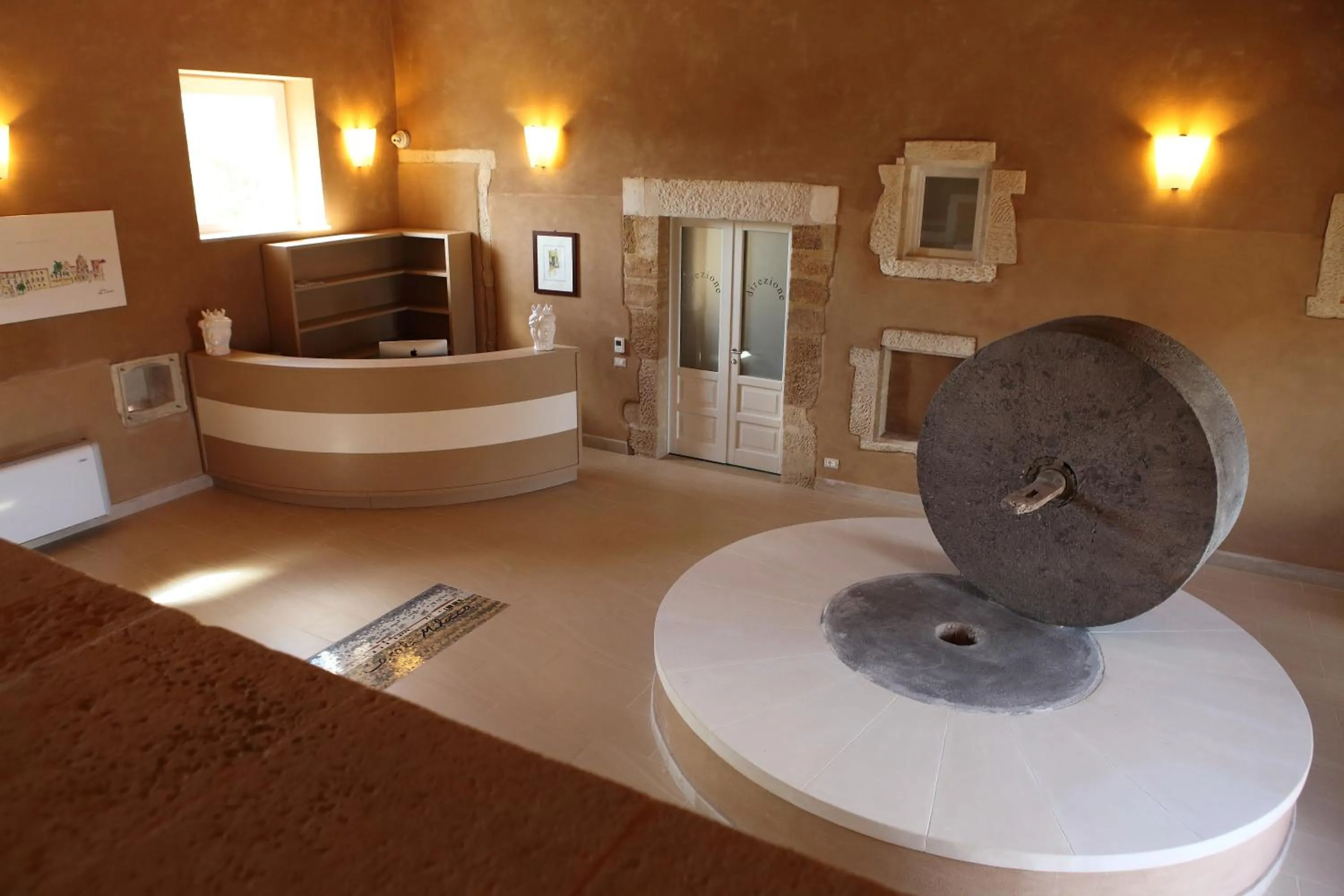 Lobby or reception, Bed in Hotel Casale Milocca