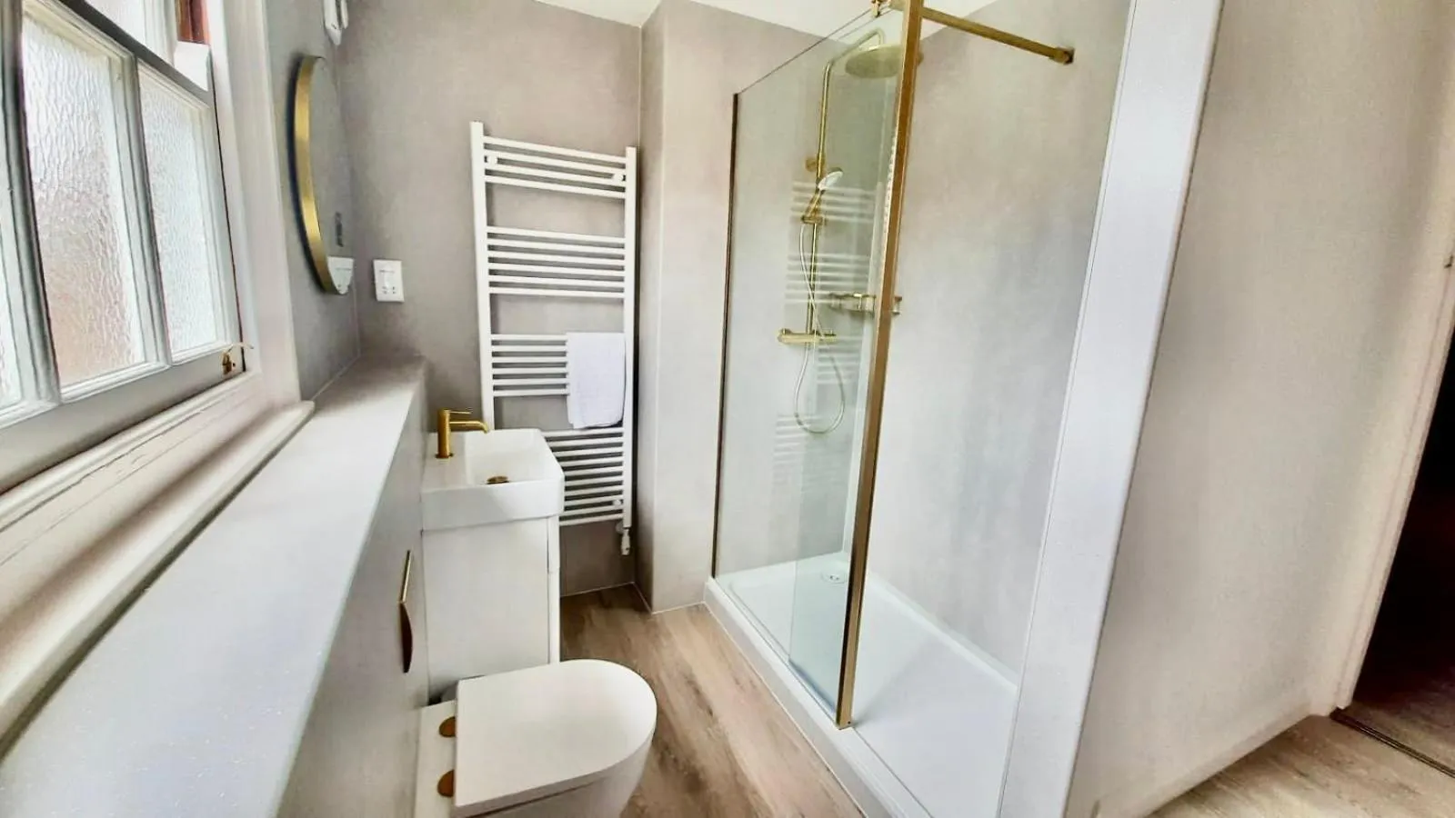 Shower in Hotel Coco