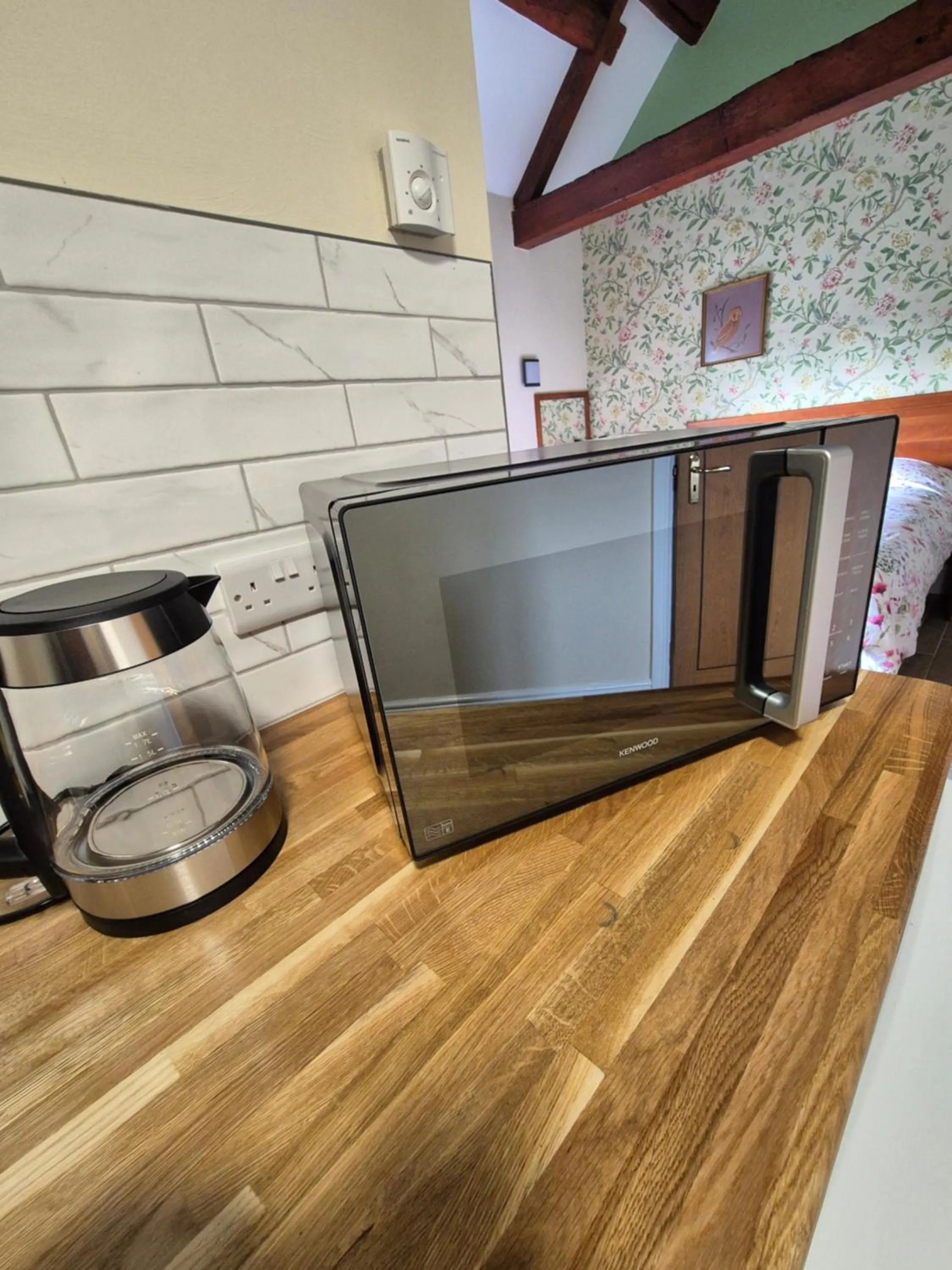 TV and multimedia in Padley Farm