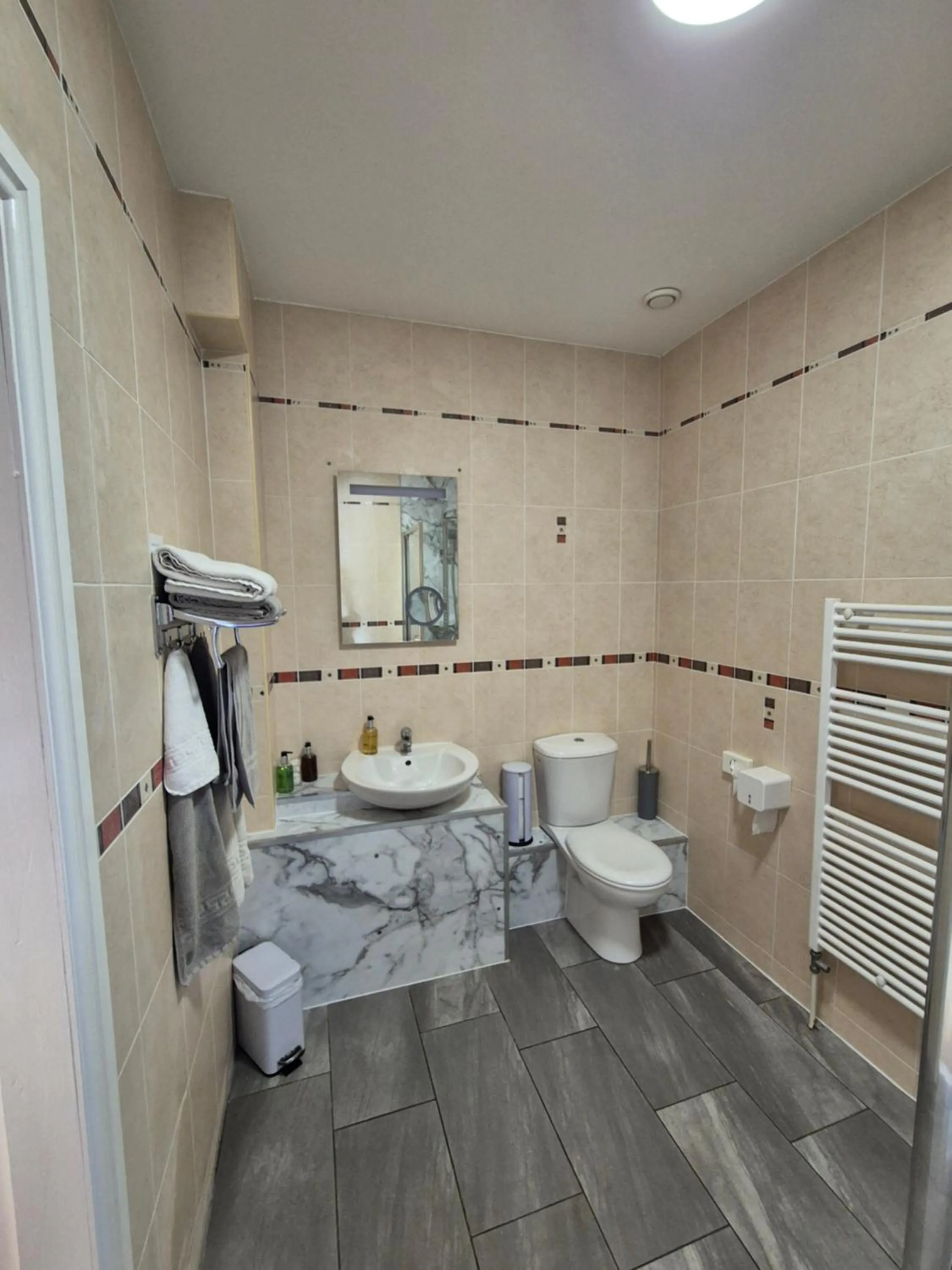 Shower in Padley Farm