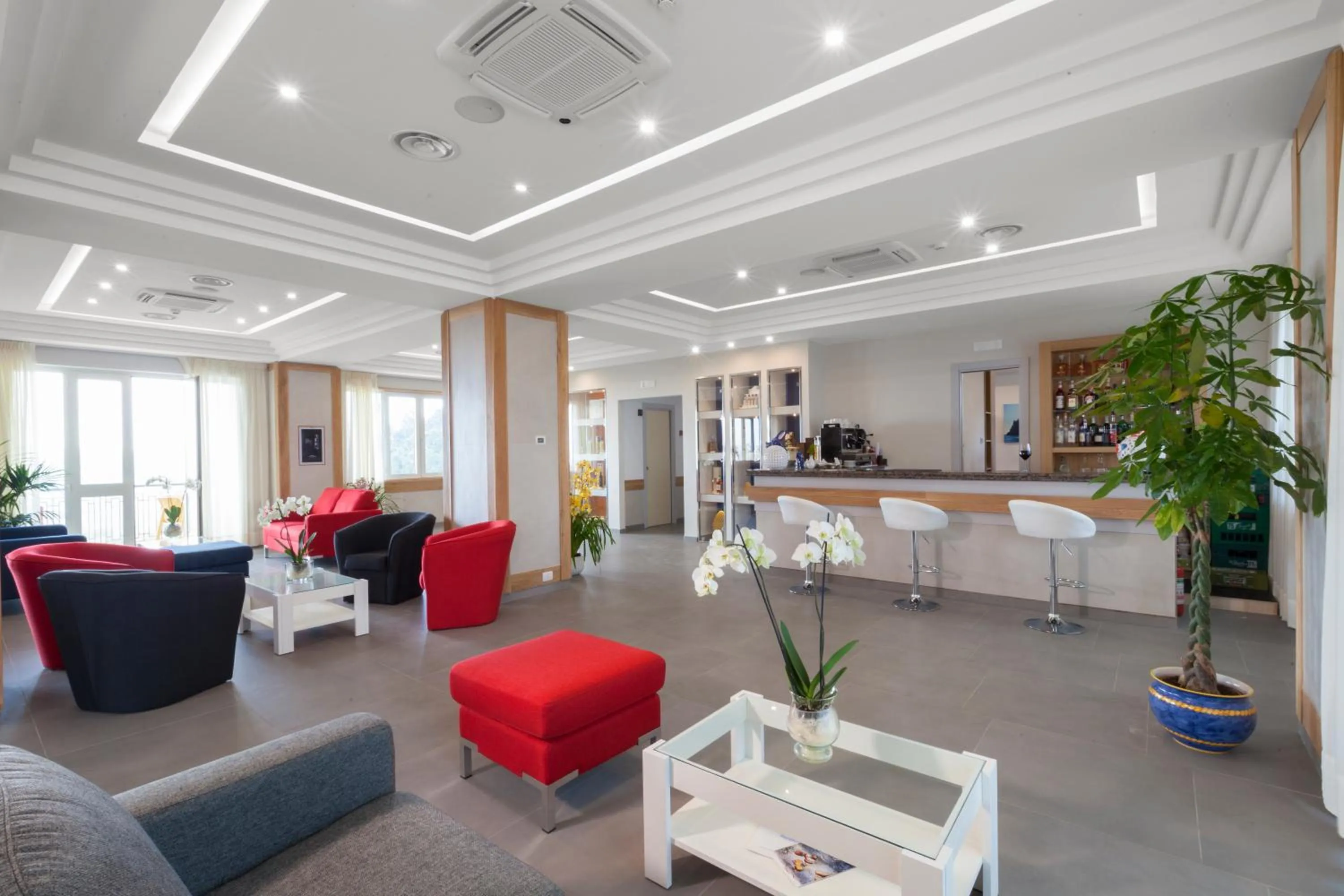 Communal lounge/ TV room in Hotel O Sole Mio