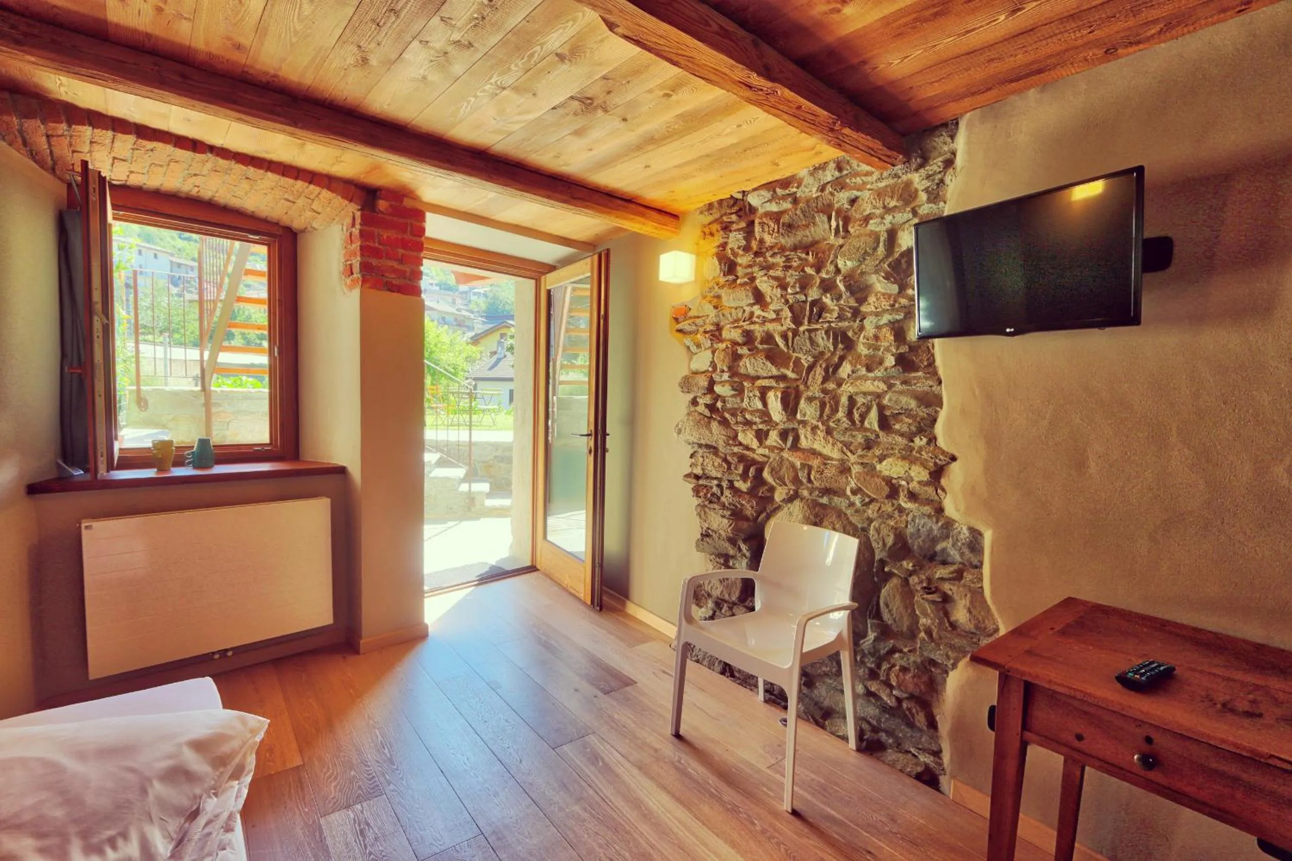 Bedroom in Moncervin