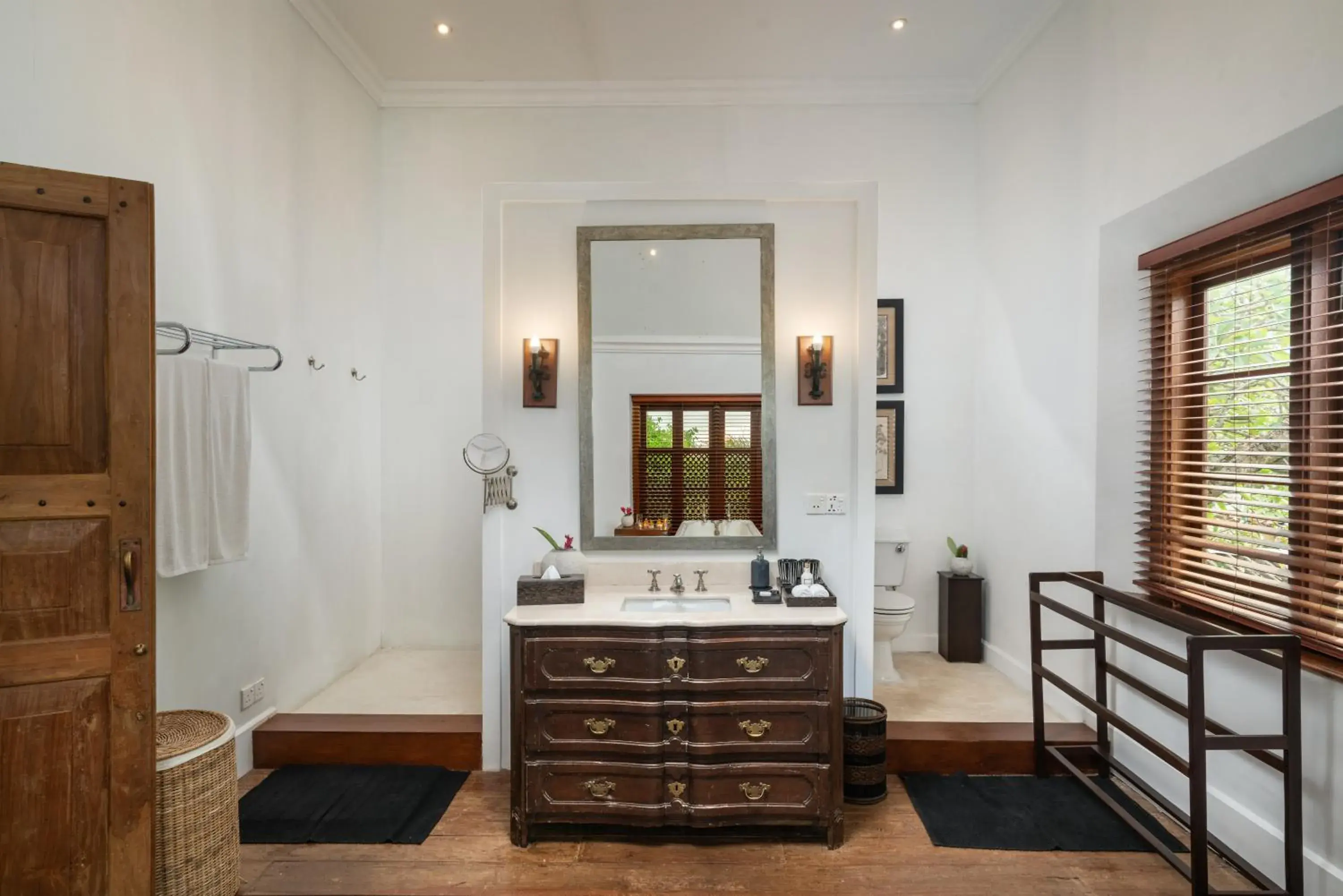 Bathroom in Taru Villas Rampart Street - Galle Fort Bathroom in Taru Villas Rampart Street - Galle Fort