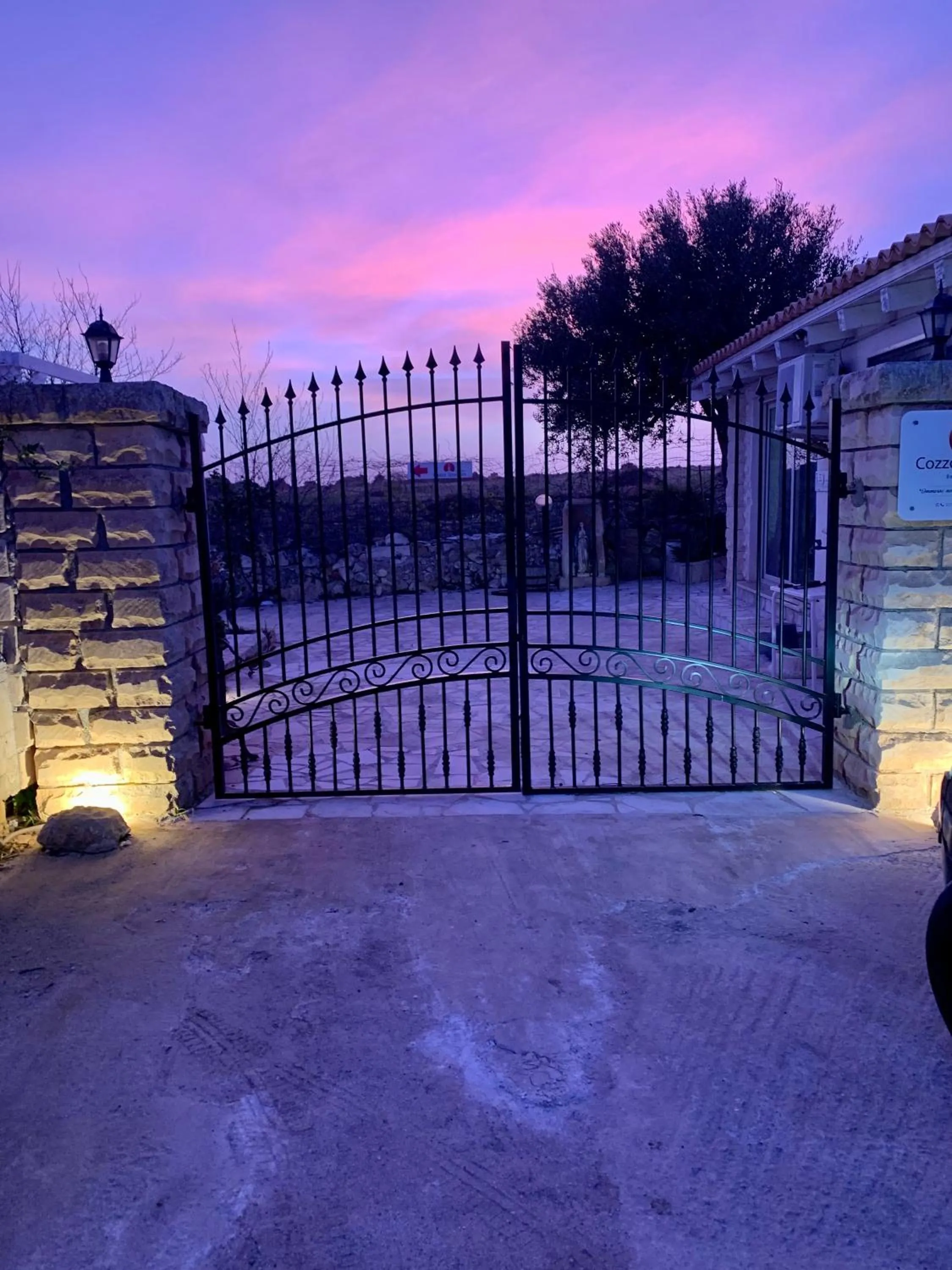 Sunset in Cozzo Spadaro B&B OnlyRooms